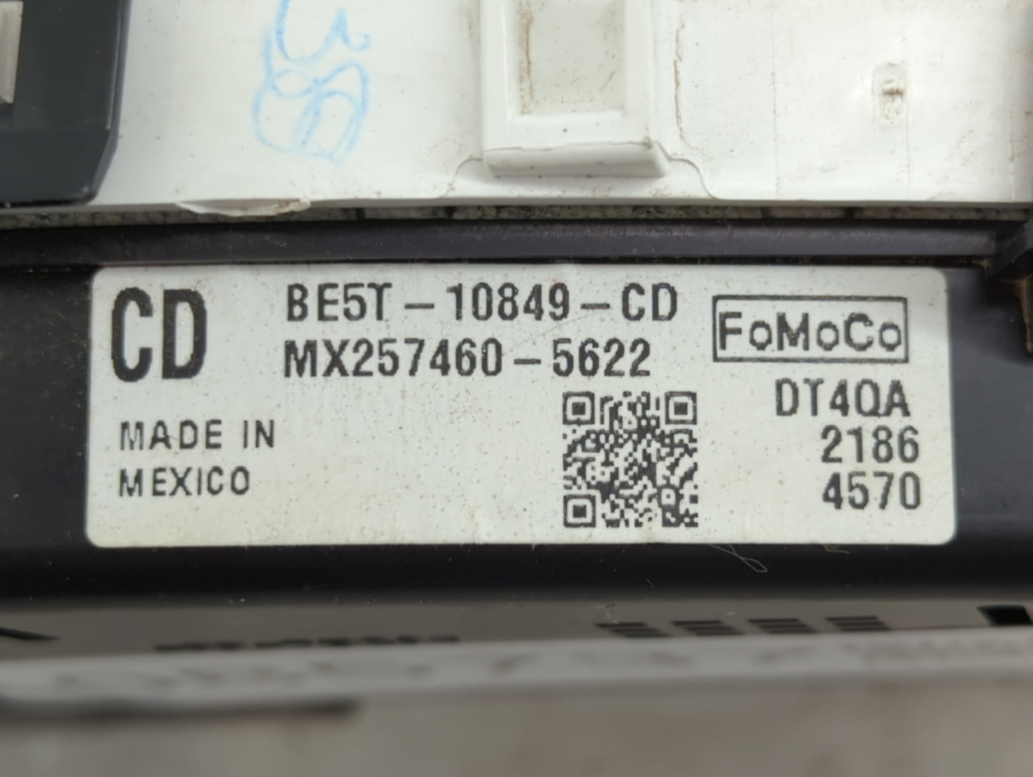 2011-2012 Ford Fusion Instrument Cluster Speedometer Gauges P/N:BE5T-10849-CD Fits Fits 2011 2012 OEM Used Auto Parts - Oemu