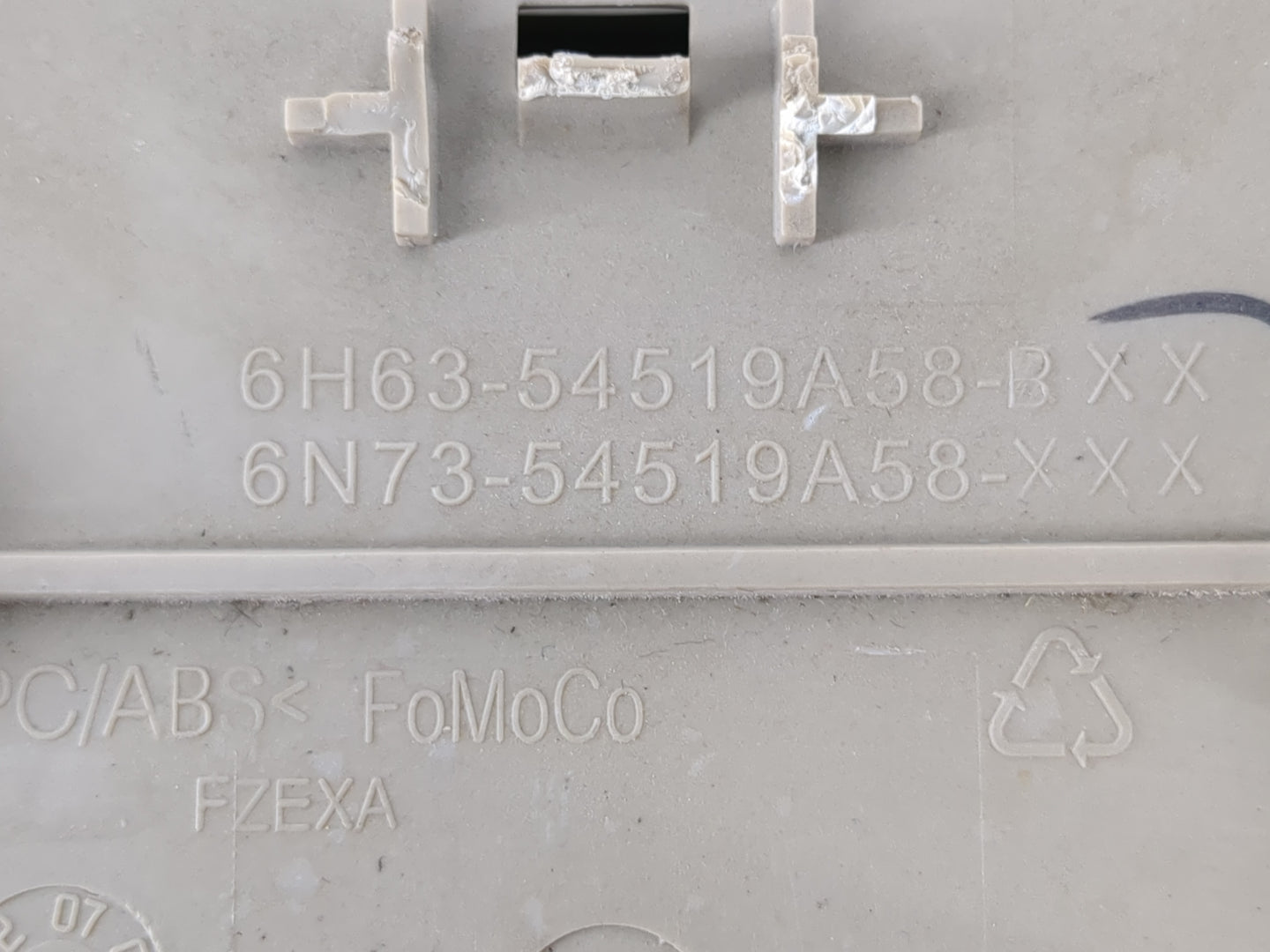 2012 Ford Fusion Overhead Roof Console - Oemusedautoparts1.com
