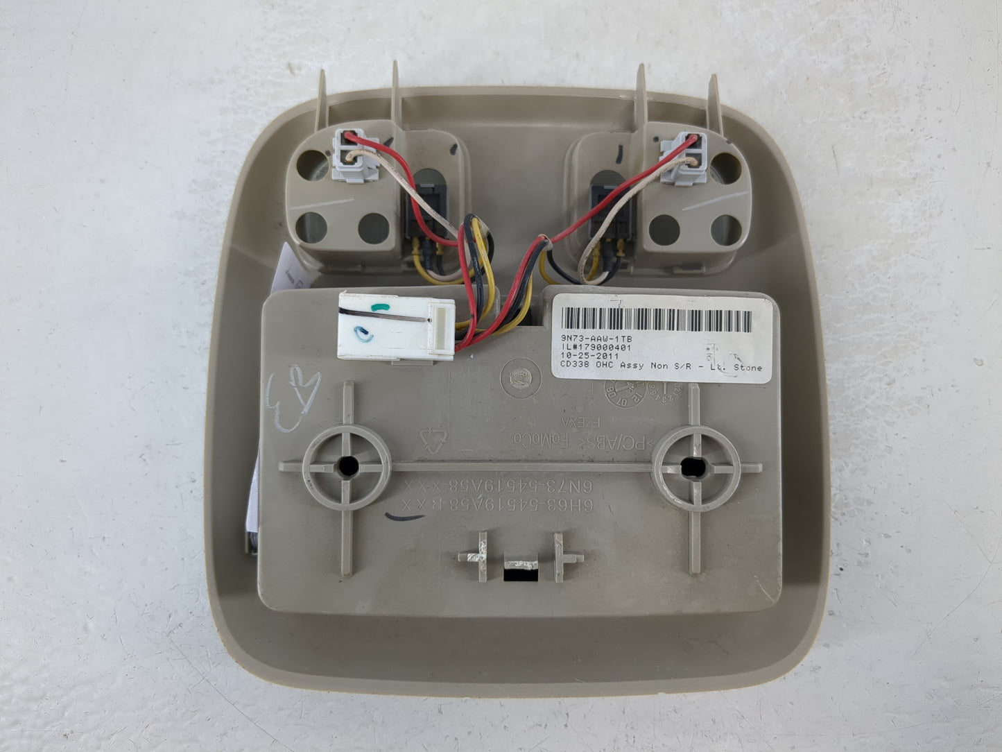 2012 Ford Fusion Overhead Roof Console - Oemusedautoparts1.com