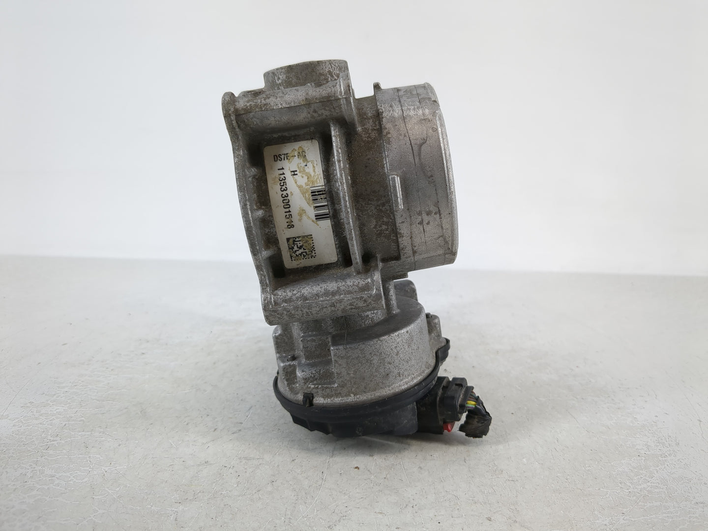 2010-2012 Ford Fusion Throttle Body P/N:DS7E-AG 9L8E-BF Fits Fits 2009 2010 2011 2012 OEM Used Auto Parts - Oemusedautoparts