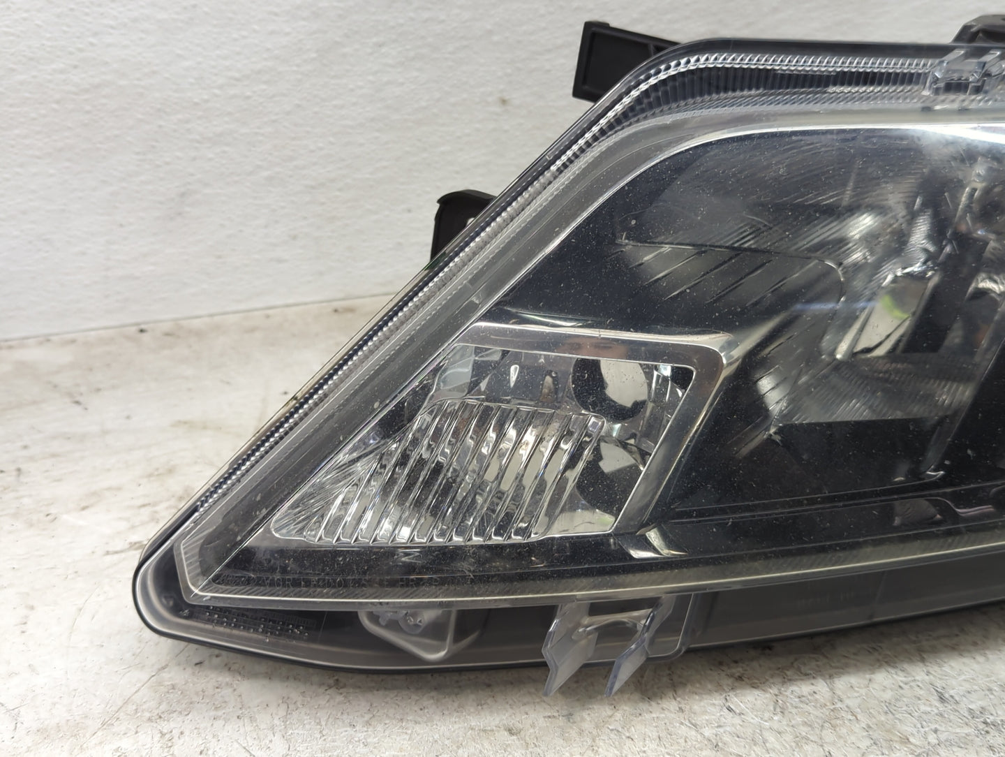 2010-2012 Ford Fusion Driver Left Oem Head Light Headlight Lamp - Oemusedautoparts1.com