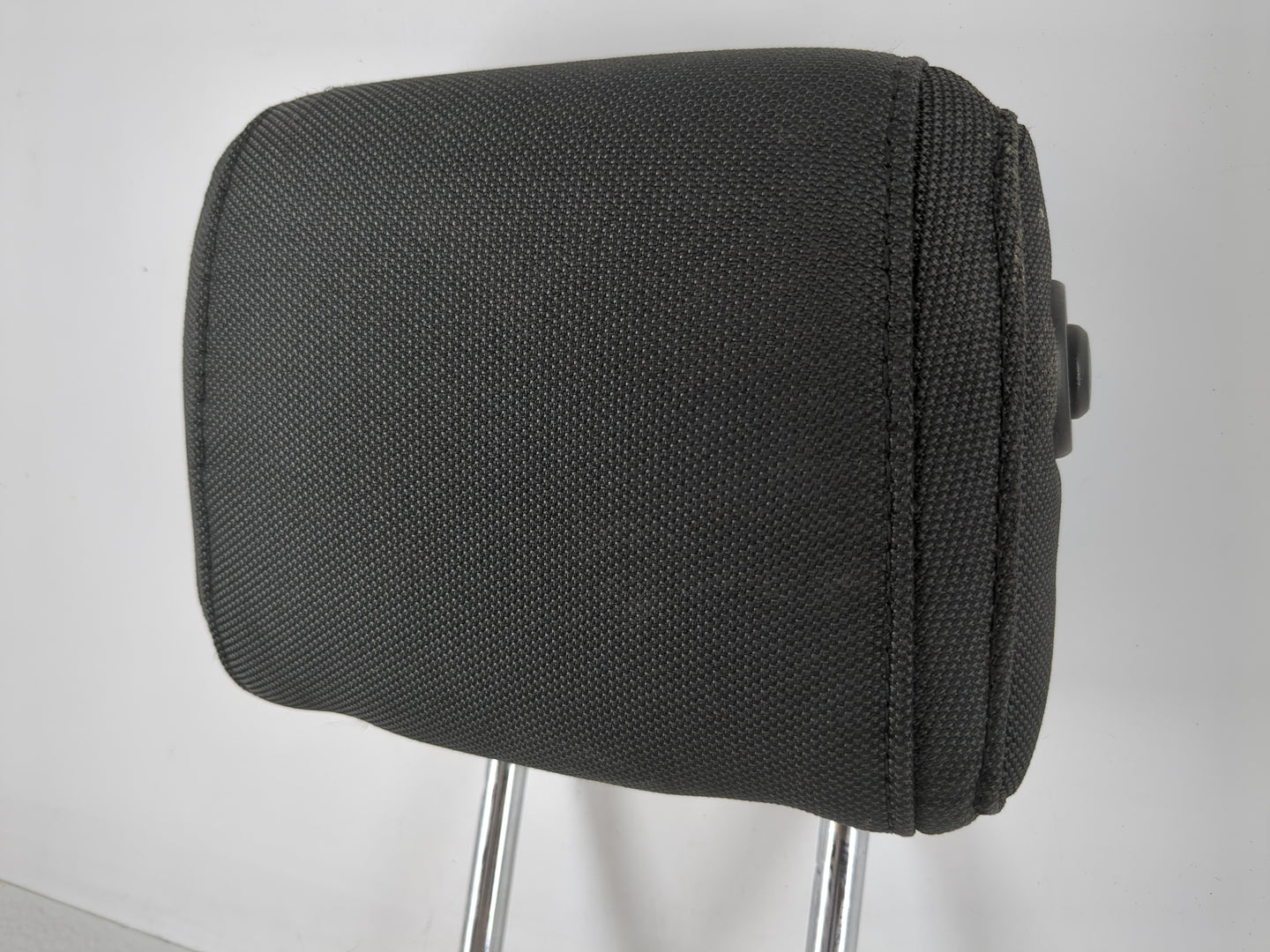 2011-2012 Ford Fusion Headrest Head Rest Rear Center Seat Fits Fits 2011 2012 OEM Used Auto Parts - Oemusedautoparts1.com