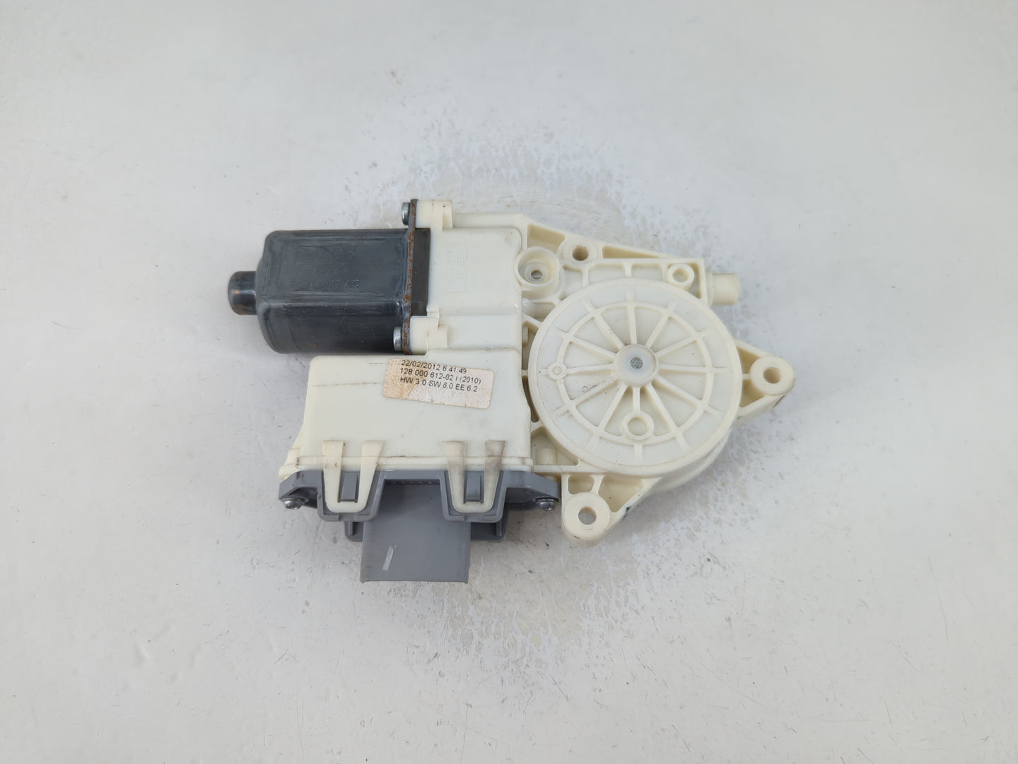 2006-2012 Ford Fusion Passenger Front Right Power Window Motor - Oemusedautoparts1.com