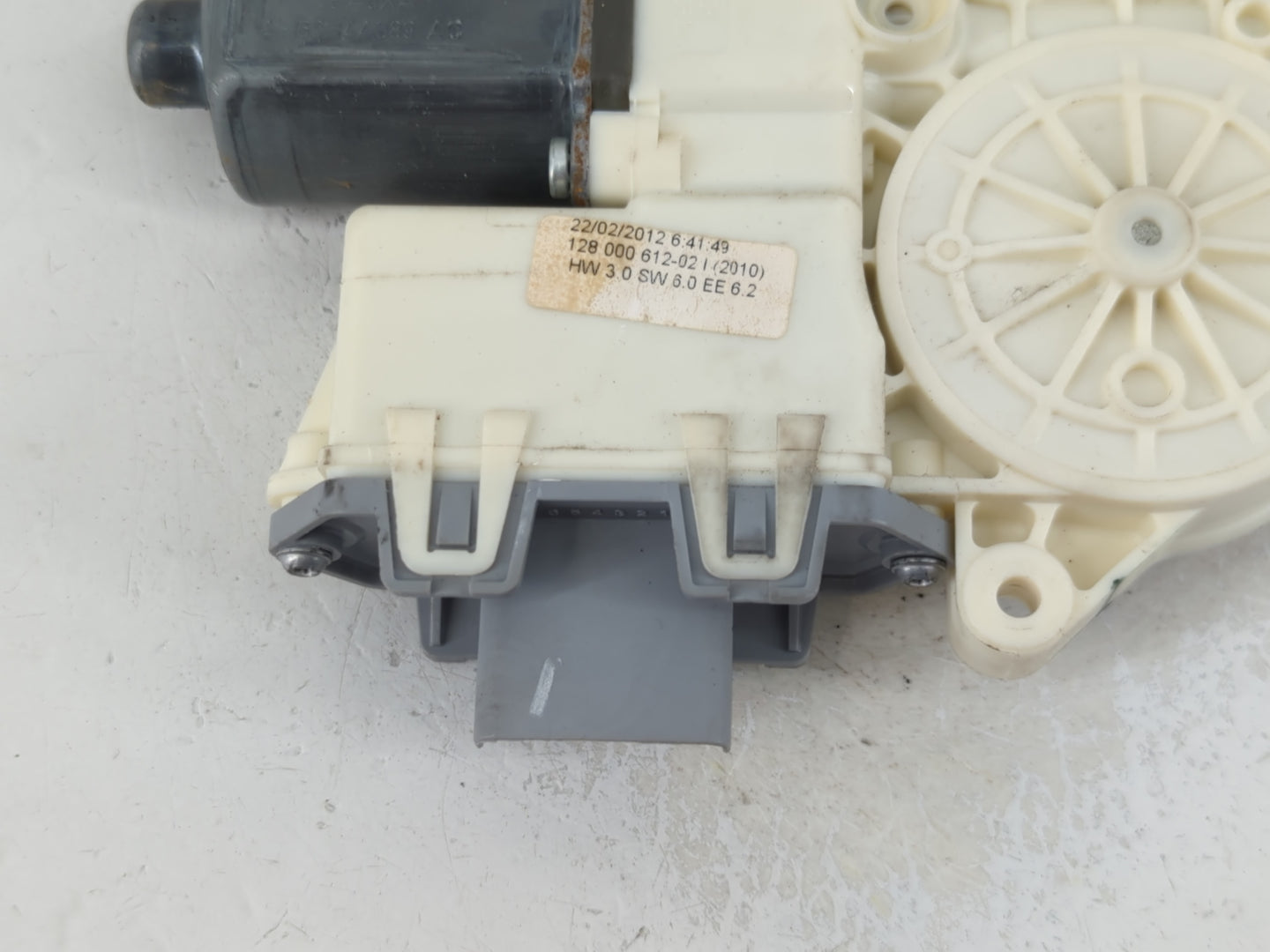 2006-2012 Ford Fusion Passenger Front Right Power Window Motor - Oemusedautoparts1.com
