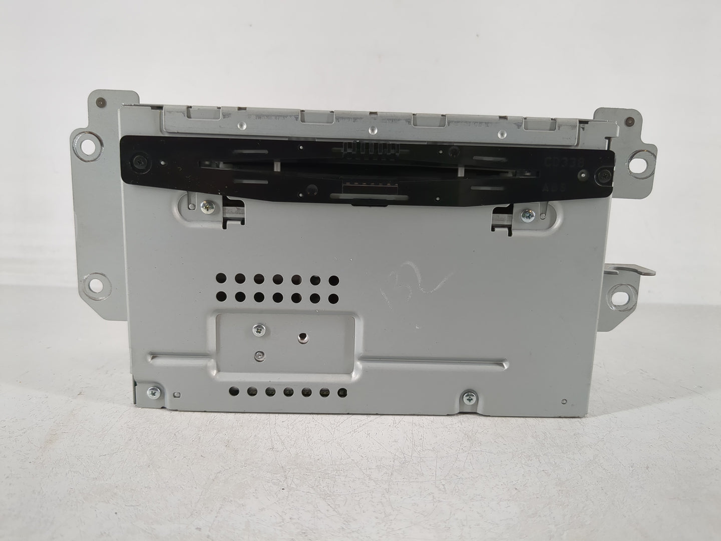 2011-2012 Ford Fusion Radio AM FM Cd Player Receiver Replacement P/N:BE5T-18D822-AB Fits Fits 2011 2012 OEM Used Auto Parts 