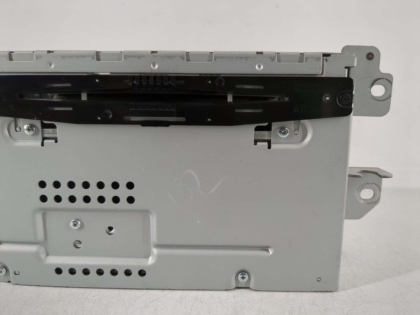 2011-2012 Ford Fusion Radio AM FM Cd Player Receiver Replacement P/N:BE5T-18D822-AB Fits Fits 2011 2012 OEM Used Auto Parts 