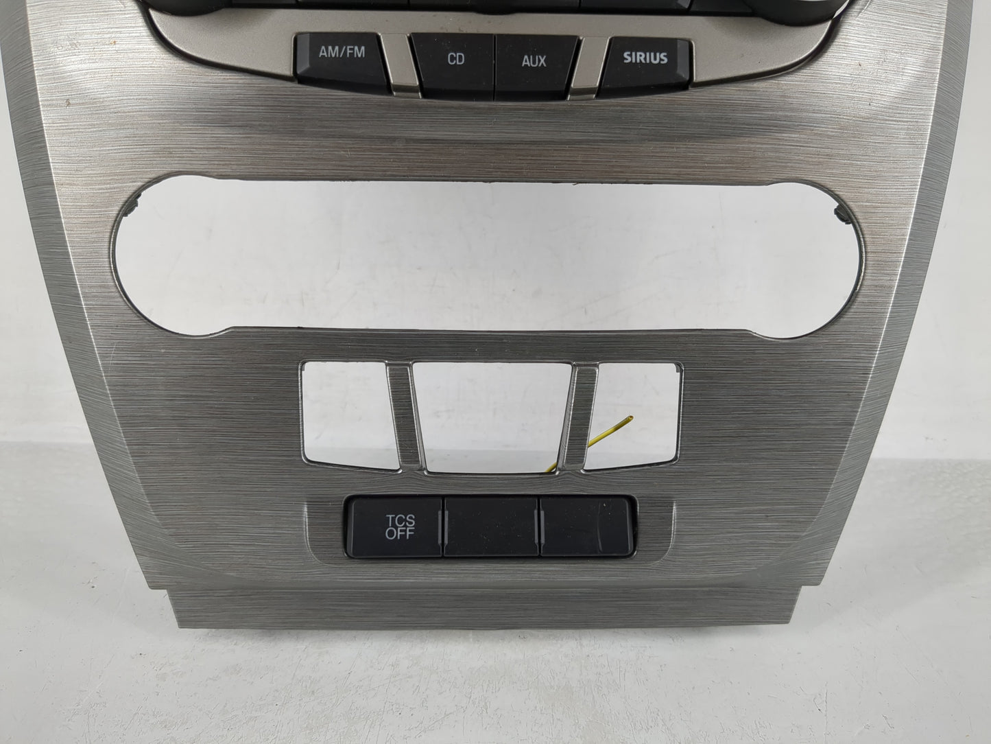 2010-2012 Ford Fusion Radio Control Panel - Oemusedautoparts1.com