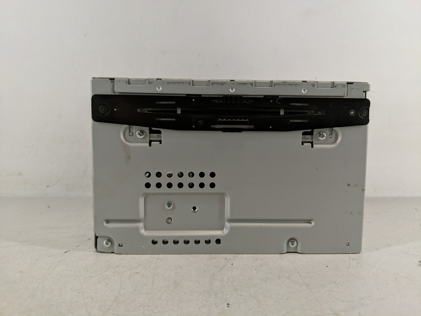 2011-2012 Ford Fusion Radio AM FM Cd Player Receiver Replacement P/N:BE5T-18D822-AB Fits Fits 2011 2012 OEM Used Auto Parts 