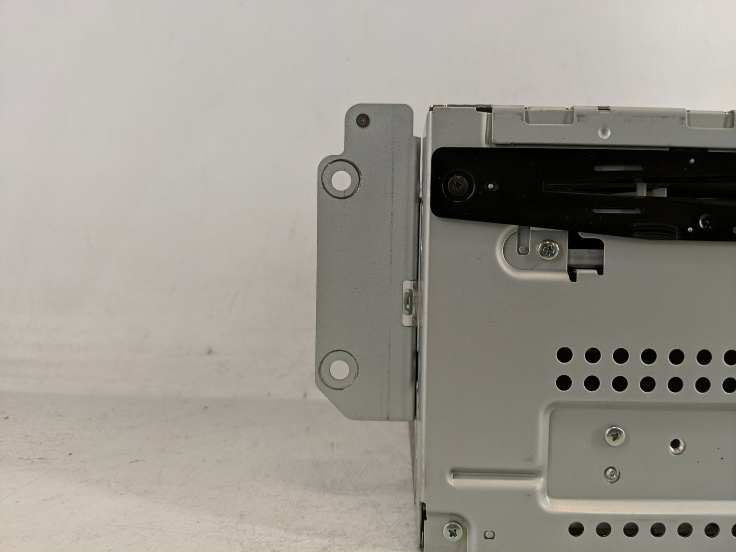 2010-2012 Ford Fusion Radio AM FM Cd Player Receiver Replacement P/N:BE5T-19C157-AB Fits Fits 2010 2011 2012 OEM Used Auto P