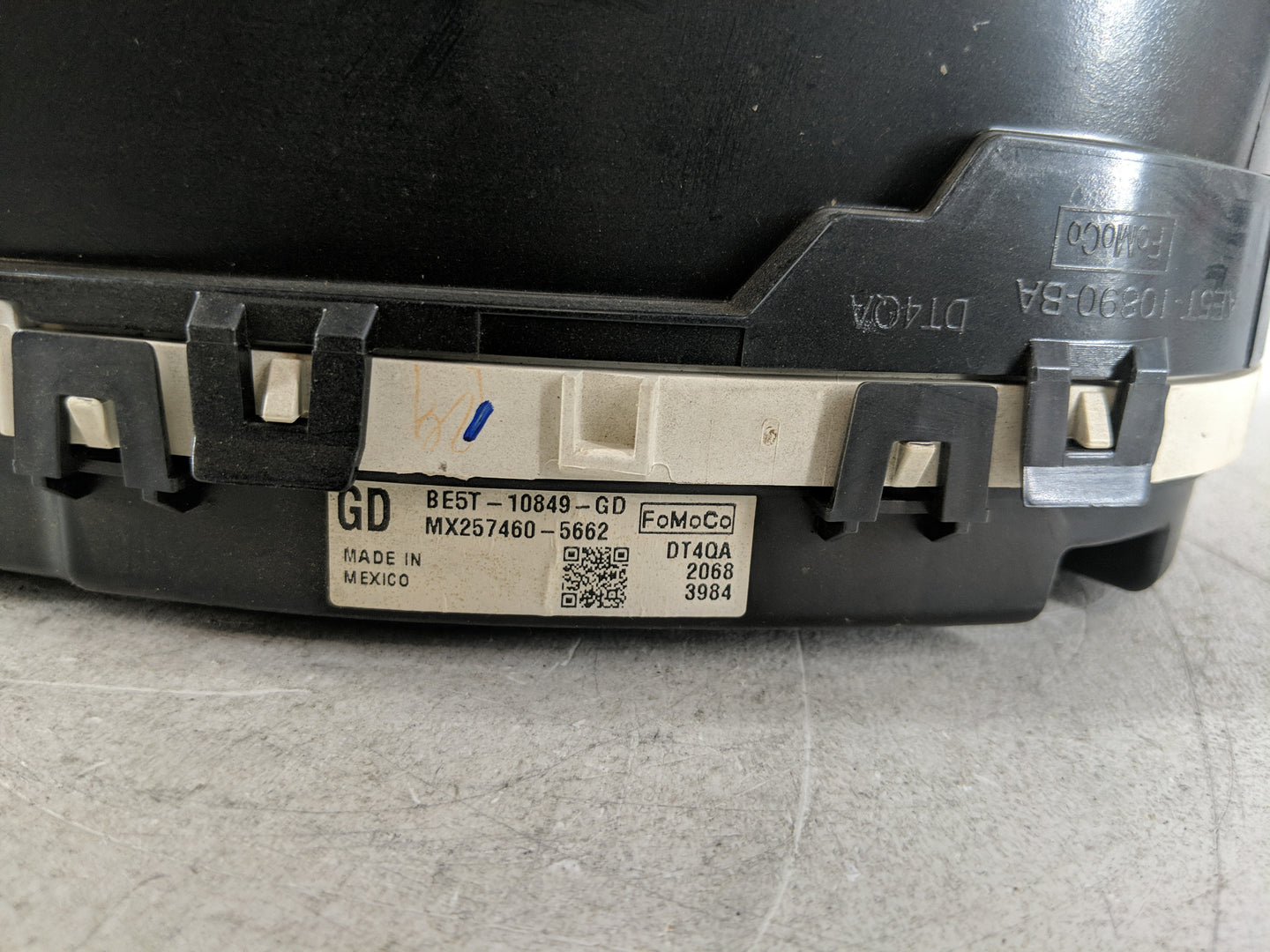 2011-2012 Ford Fusion Instrument Cluster Speedometer Gauges P/N:BE5T-10849-GD Miles: Fits Fits 2011 2012 OEM Used Auto Parts