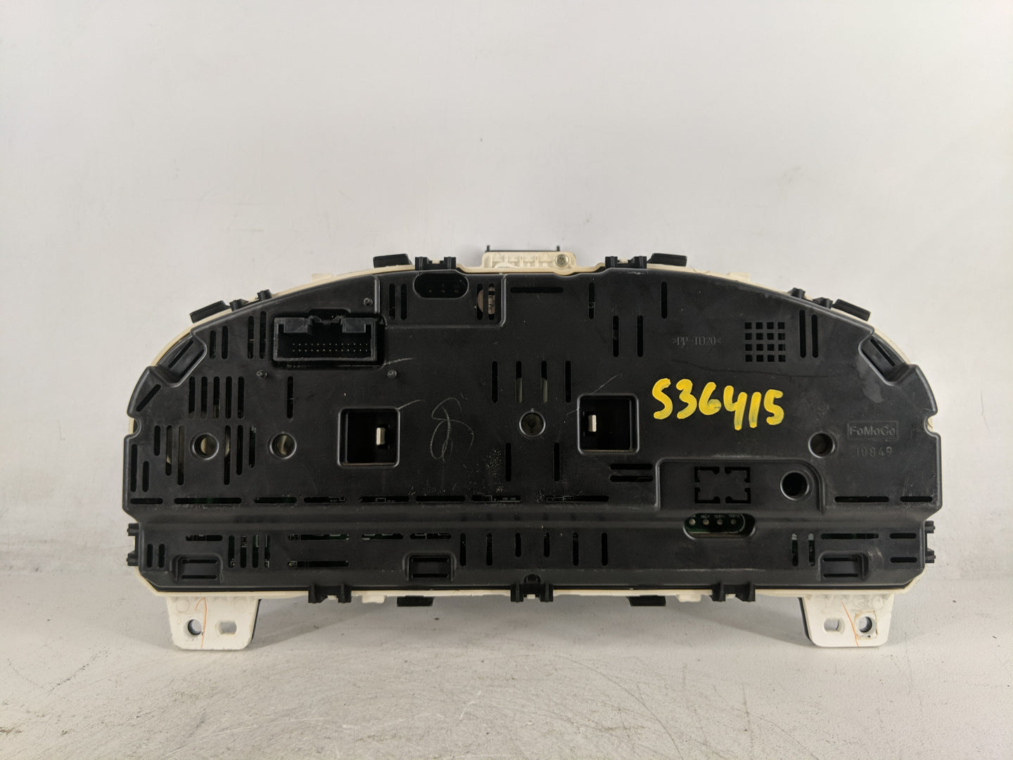 2011-2012 Ford Fusion Instrument Cluster Speedometer Gauges P/N:BE5T-10849-GD Miles: Fits Fits 2011 2012 OEM Used Auto Parts