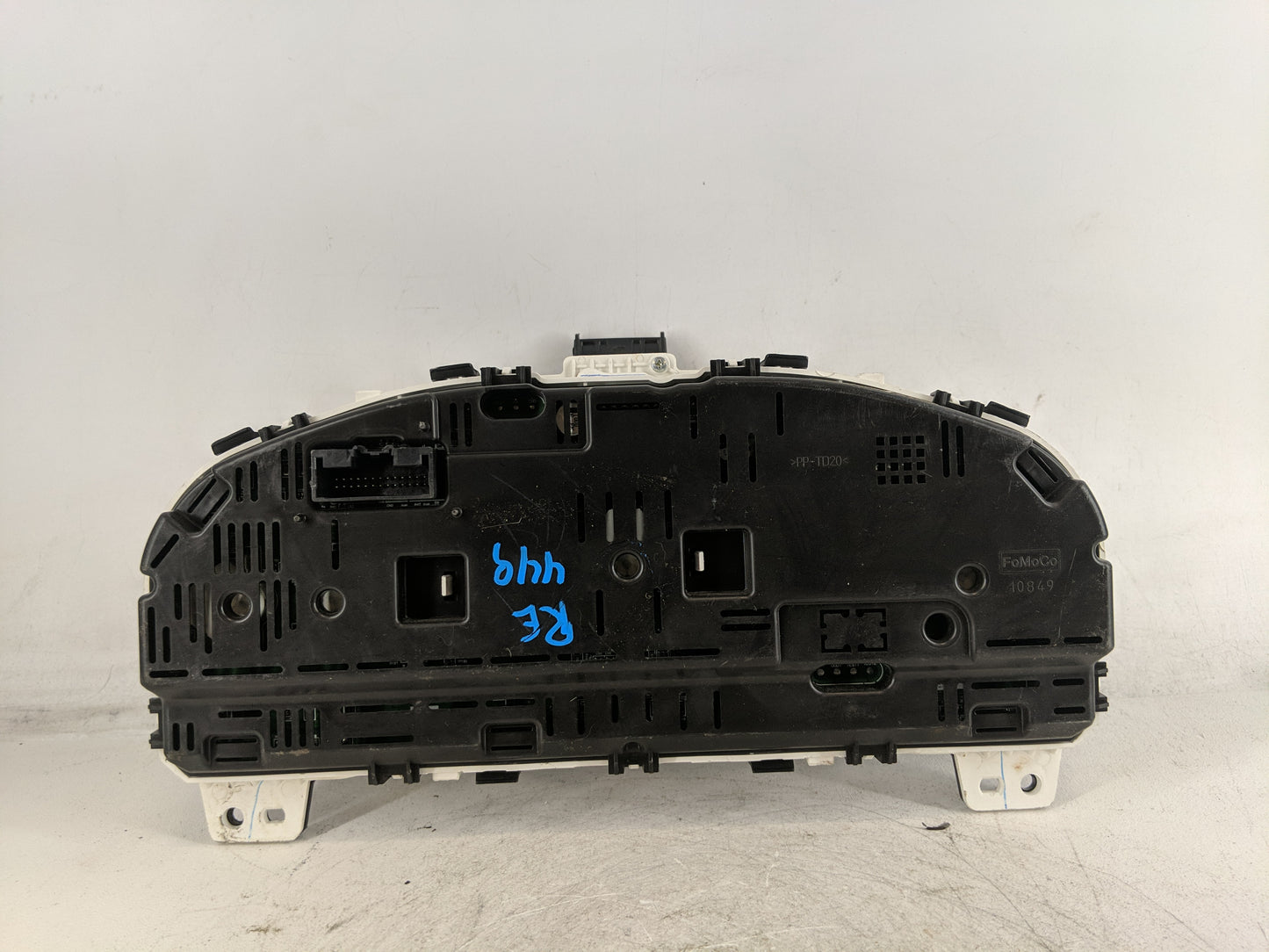 2011-2012 Ford Fusion Instrument Cluster Speedometer Gauges P/N:BE5T-10849-CD Fits Fits 2011 2012 OEM Used Auto Parts - Oemu
