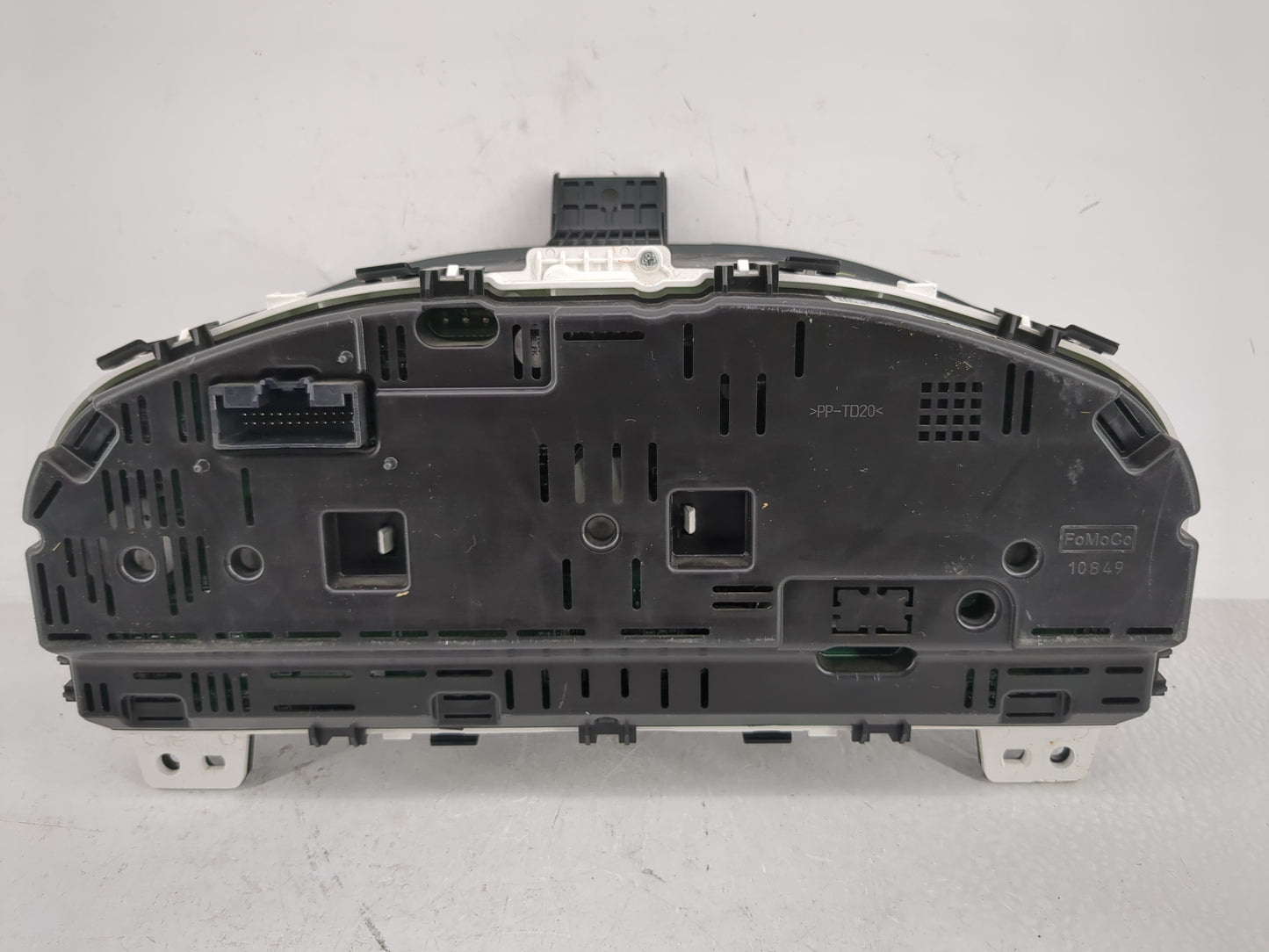 2011-2012 Ford Fusion Instrument Cluster Speedometer Gauges P/N:MX257460-2702 AE5T-10849-RC Fits Fits 2011 2012 OEM Used Aut