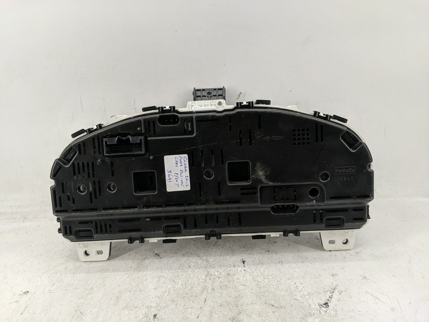 2011-2012 Ford Fusion Instrument Cluster Speedometer Gauges P/N:BE5T-10849-DD Fits Fits 2011 2012 OEM Used Auto Parts - Oemu