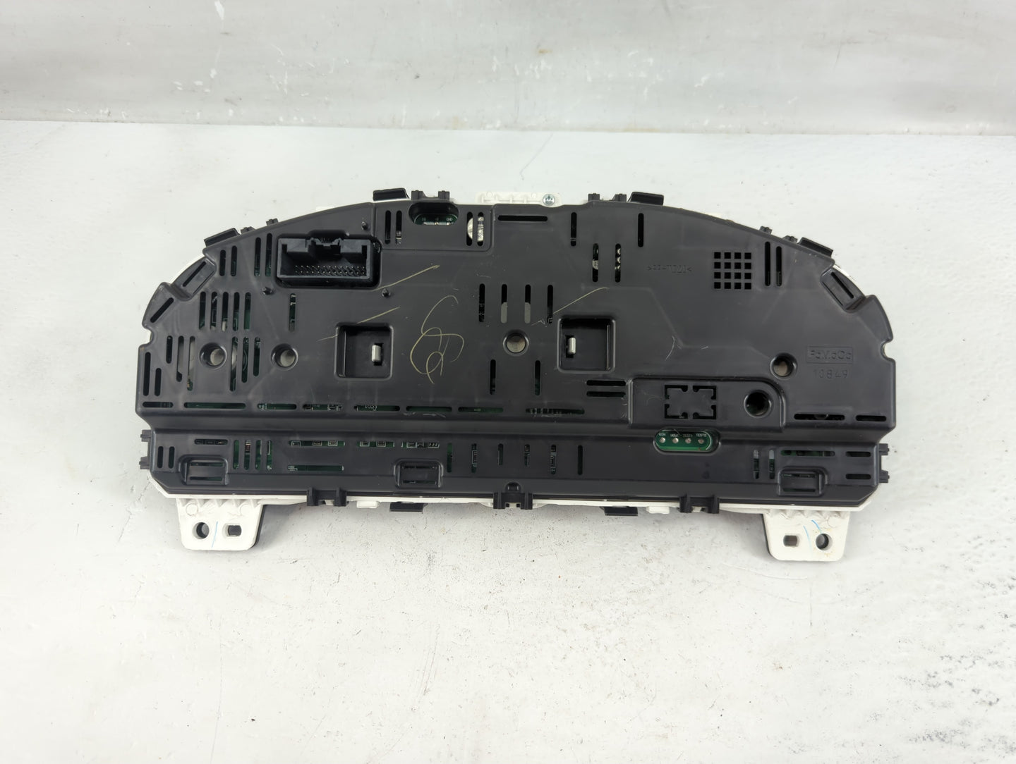 2011-2012 Ford Fusion Instrument Cluster Speedometer Gauges P/N:MX257460-5662 BE5T-10849-GD Fits Fits 2011 2012 OEM Used Aut