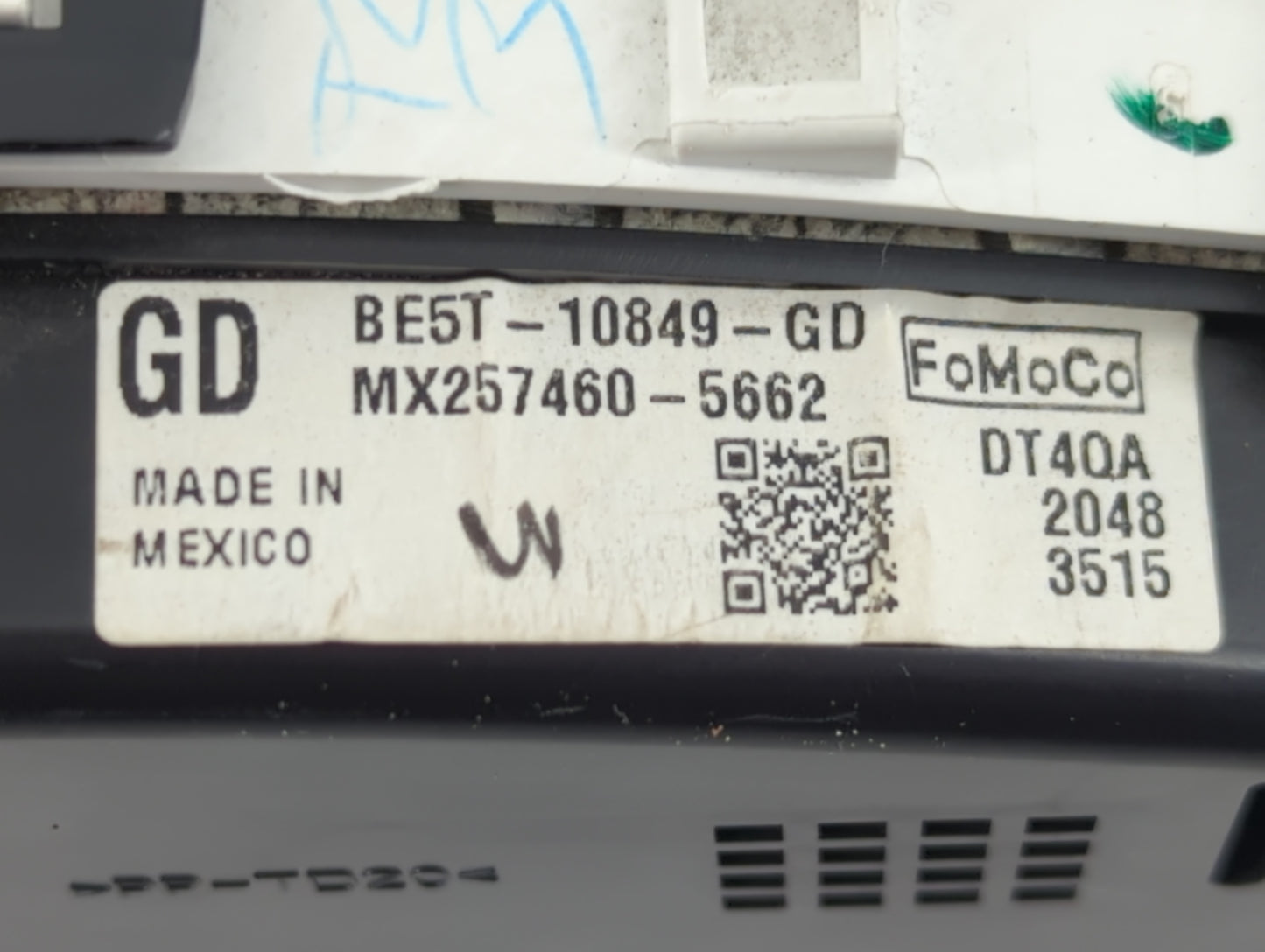 2011-2012 Ford Fusion Instrument Cluster Speedometer Gauges P/N:MX257460-5662 BE5T-10849-GD Fits Fits 2011 2012 OEM Used Aut