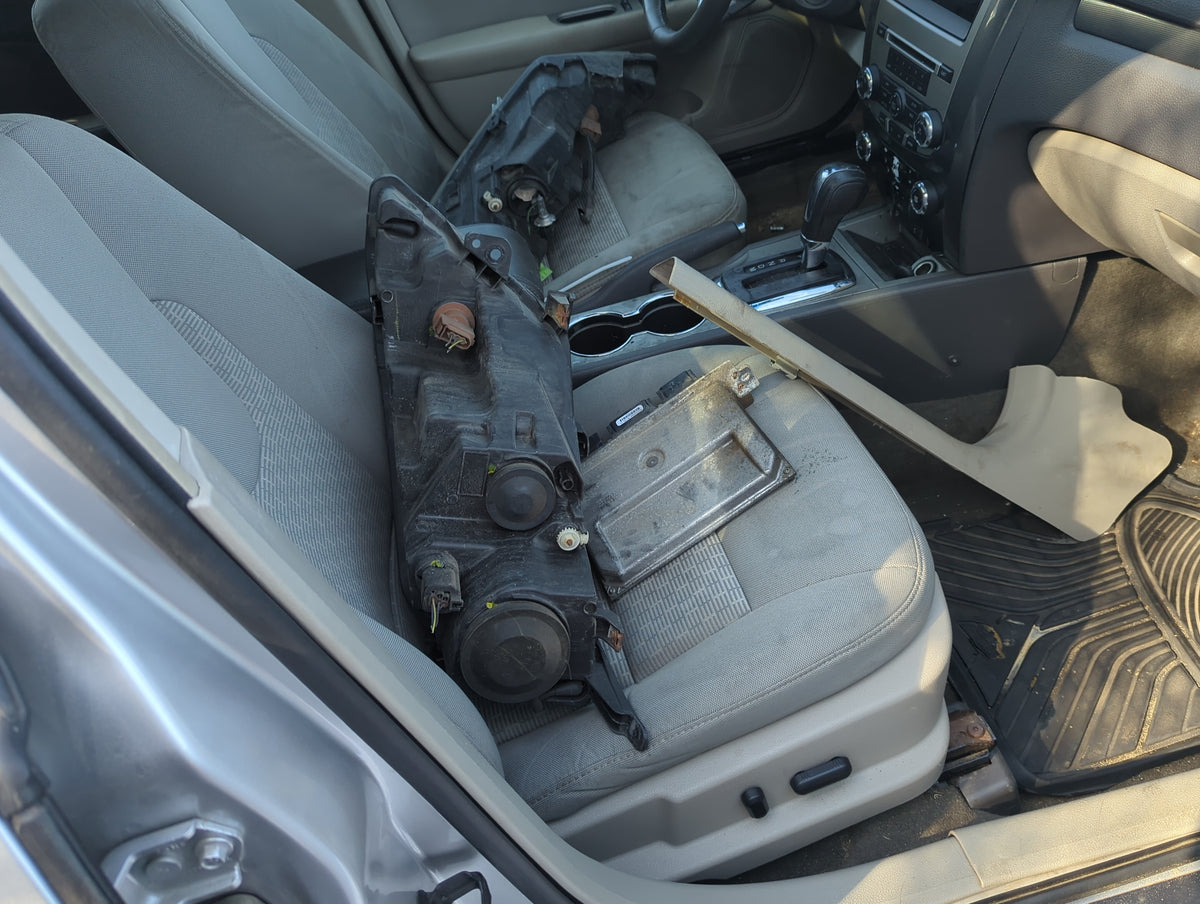 2011-2012 Ford Fusion Passenger Front Seat Oem 1254797 - Oemusedautoparts1.com