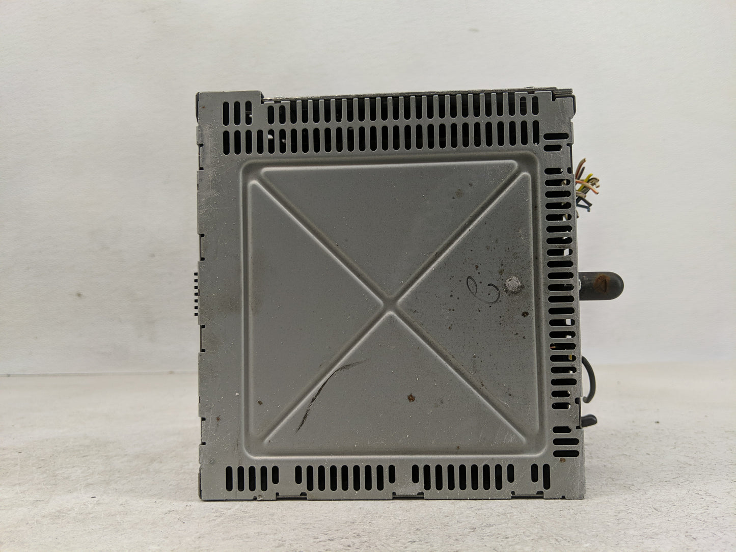 2011-2012 Ford Fusion Radio AM FM Cd Player Receiver Replacement P/N:BE5T-19C157-AB Fits Fits 2011 2012 OEM Used Auto Parts 