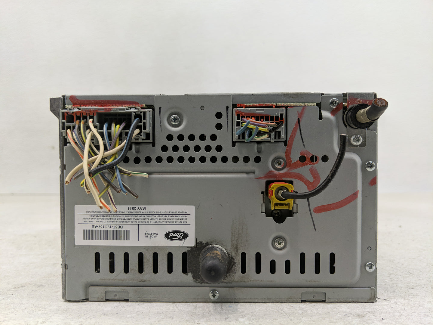 2011-2012 Ford Fusion Radio AM FM Cd Player Receiver Replacement P/N:BE5T-19C157-AB Fits Fits 2011 2012 OEM Used Auto Parts 