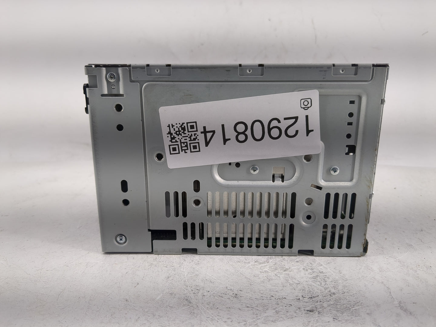 2010-2012 Ford Fusion Radio AM FM Cd Player Receiver Replacement P/N:BE5T-19C157-AB Fits Fits 2010 2011 2012 OEM Used Auto P