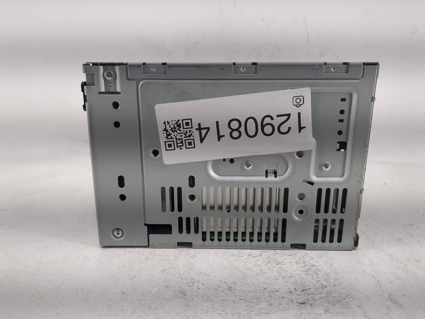 2010-2012 Ford Fusion Radio AM FM Cd Player Receiver Replacement P/N:BE5T-19C157-AB Fits Fits 2010 2011 2012 OEM Used Auto P
