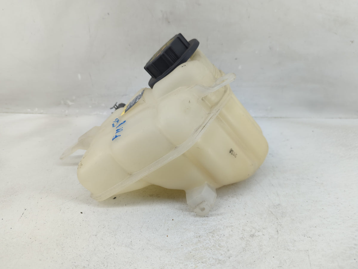 2010-2012 Ford Fusion Radiator Coolant Overflow Expansion Tank Bottle 1291220 - Oemusedautoparts1.com