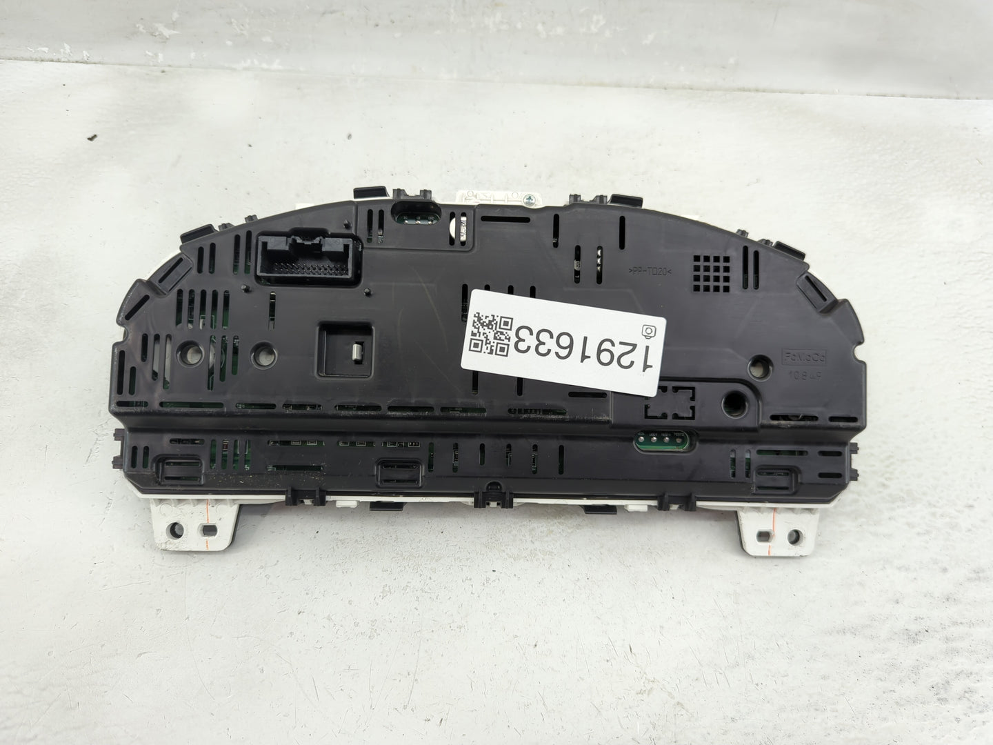 2011-2012 Ford Fusion Instrument Cluster Speedometer Gauges P/N:MX257460-5662 BE5T-10849-GD Fits Fits 2011 2012 OEM Used Aut