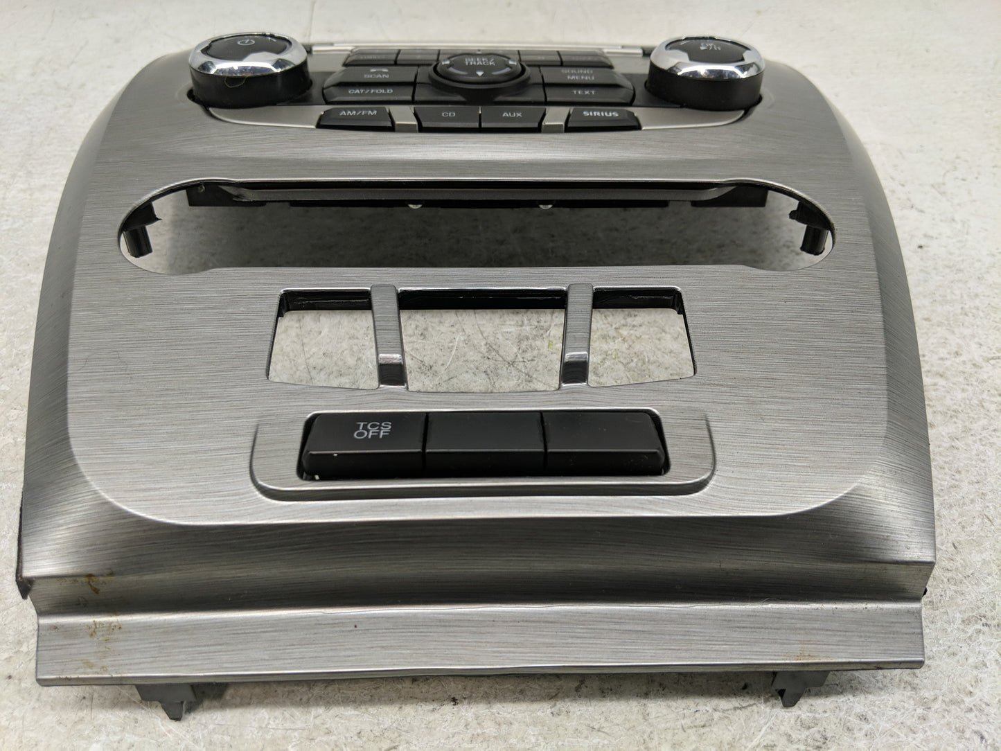 2010-2012 Ford Fusion Radio Control Panel - Oemusedautoparts1.com