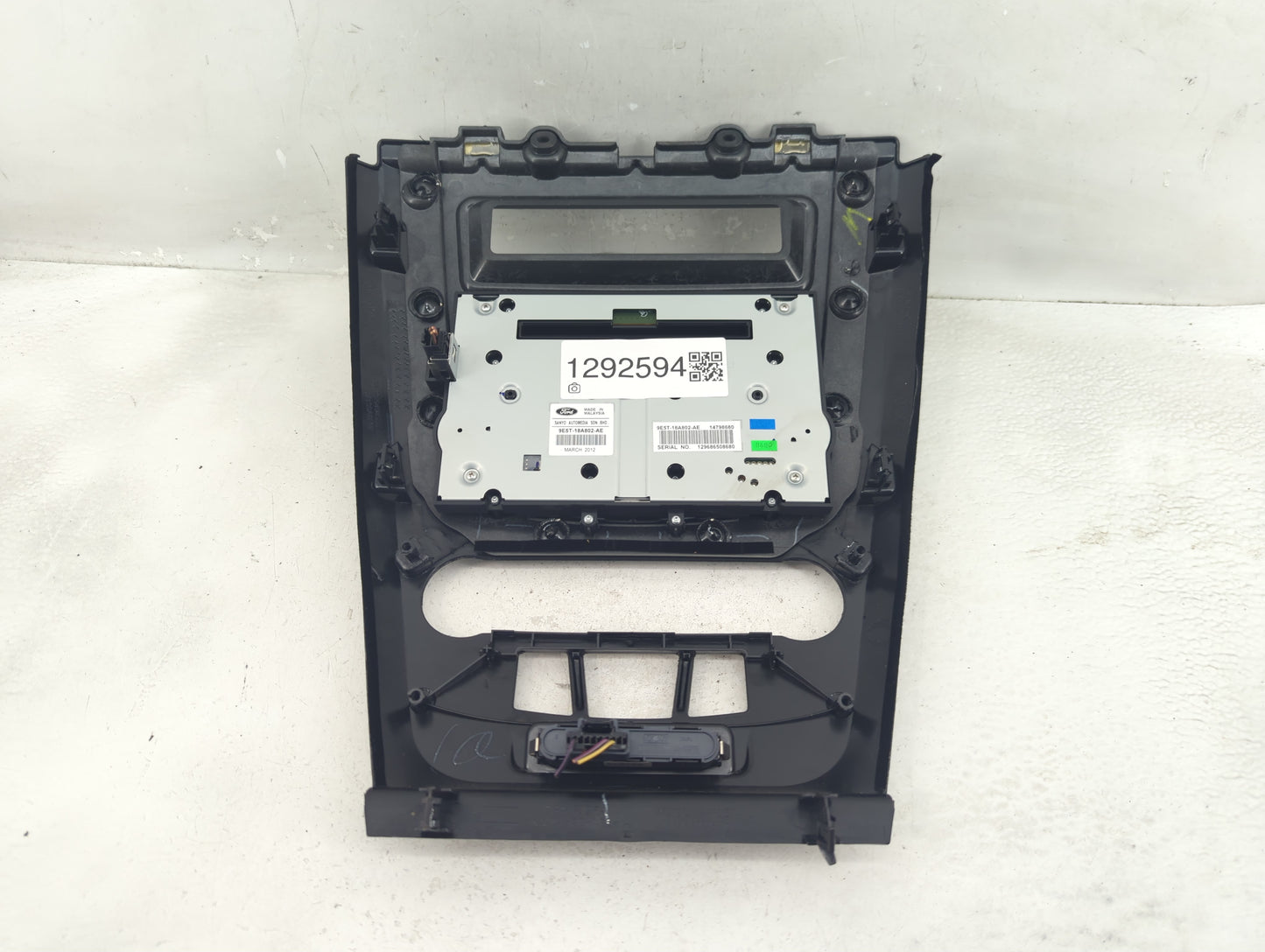 2010-2012 Ford Fusion Radio Control Panel - Oemusedautoparts1.com