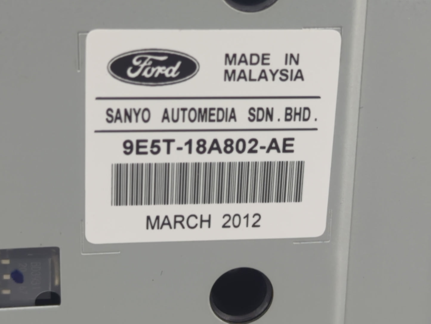 2010-2012 Ford Fusion Radio Control Panel - Oemusedautoparts1.com