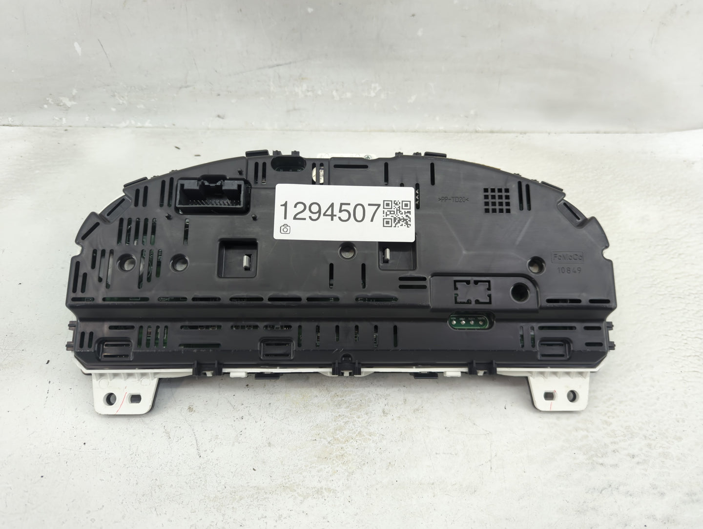 2011-2012 Ford Fusion Instrument Cluster Speedometer Gauges P/N:BE5T-10849-CD Fits Fits 2011 2012 OEM Used Auto Parts - Oemu