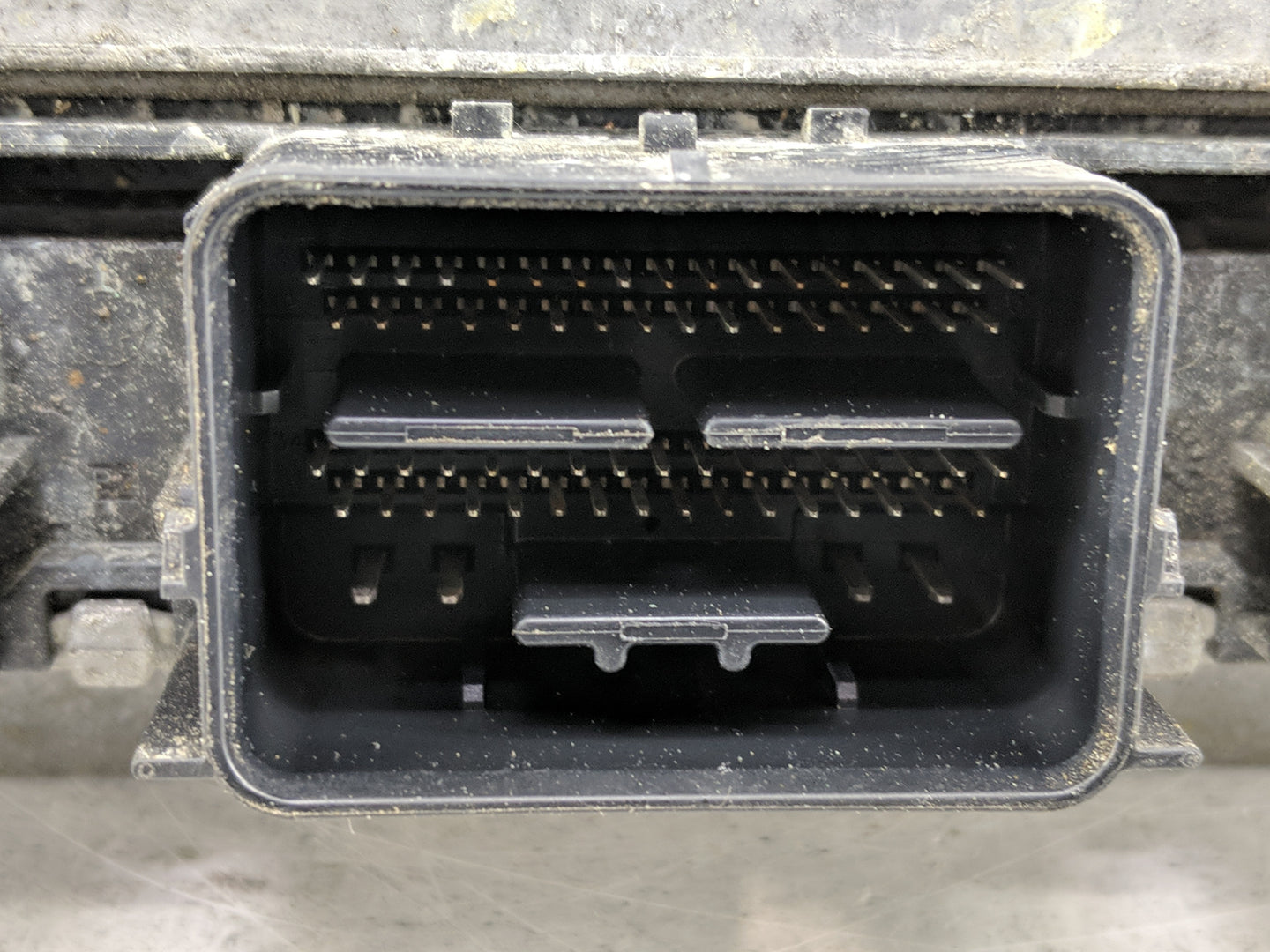 2011-2012 Ford Fusion PCM Engine Control Computer ECU ECM PCU OEM P/N:BL8A-12B684-AB AE5A-12A650-ERF Fits Fits 2011 2012 OEM