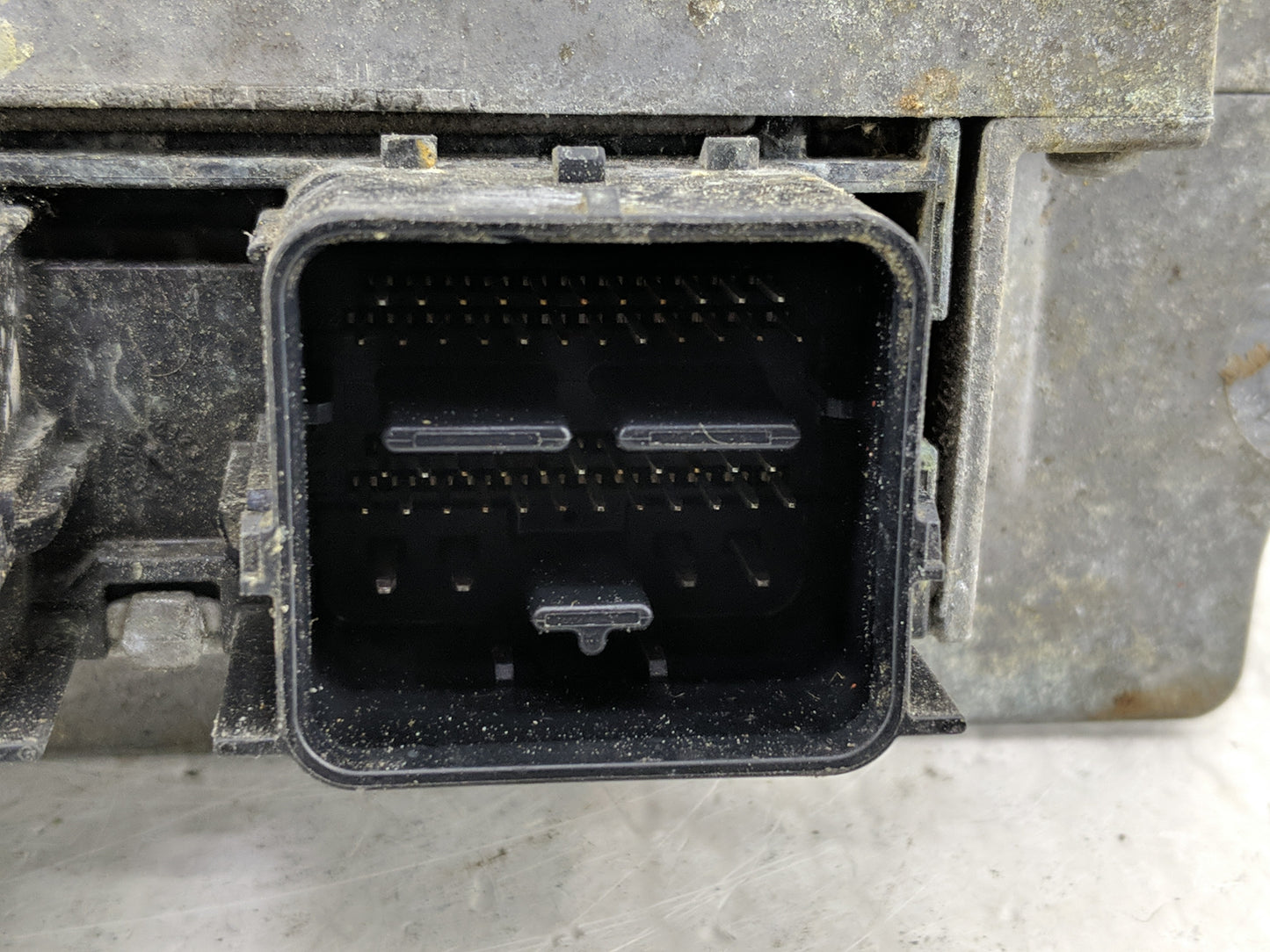 2011-2012 Ford Fusion PCM Engine Control Computer ECU ECM PCU OEM P/N:BL8A-12B684-AB AE5A-12A650-ERF Fits Fits 2011 2012 OEM