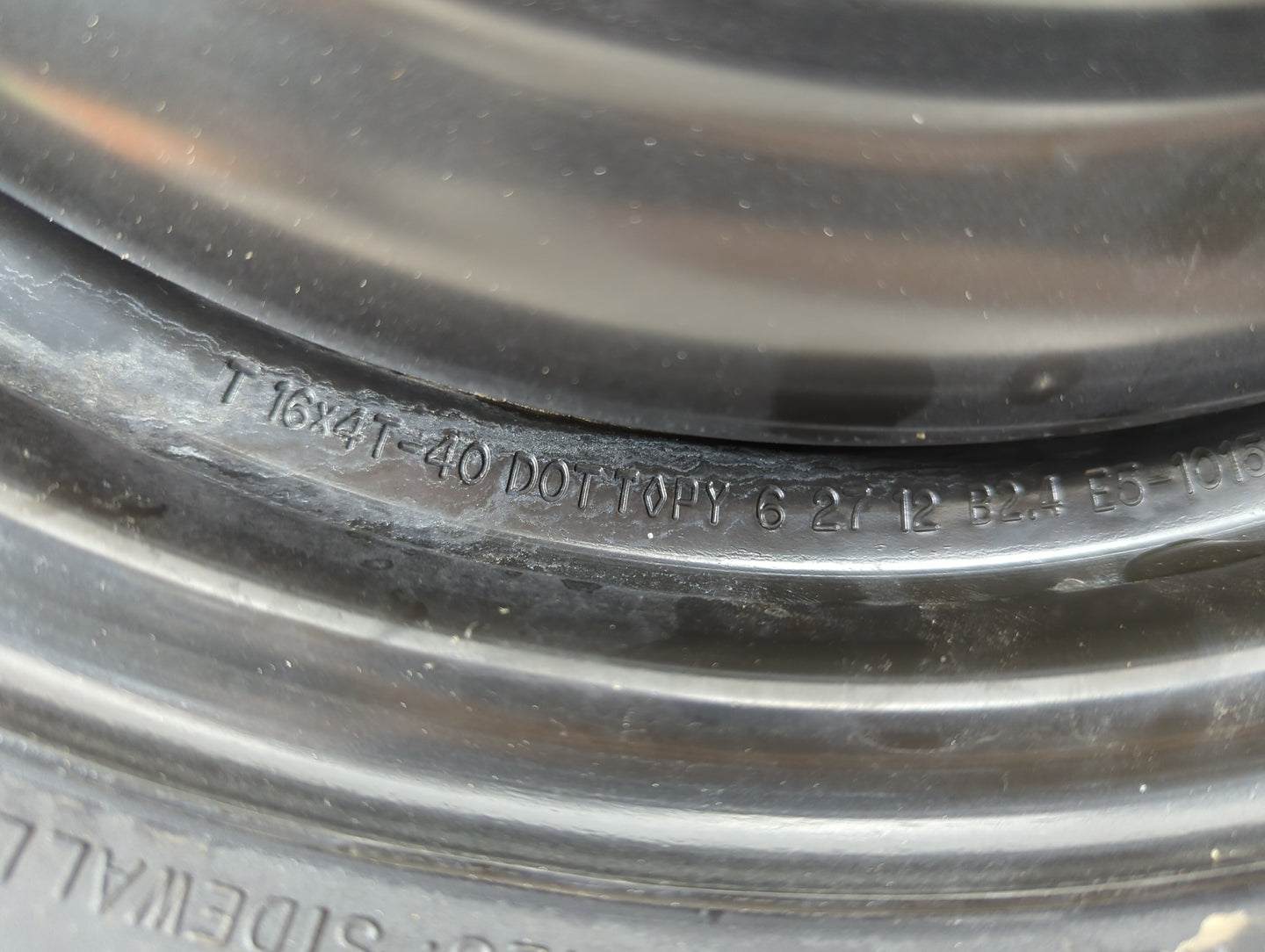 2012 Ford Fusion Spare Donut Tire Wheel Rim Oem 1317704 - Oemusedautoparts1.com