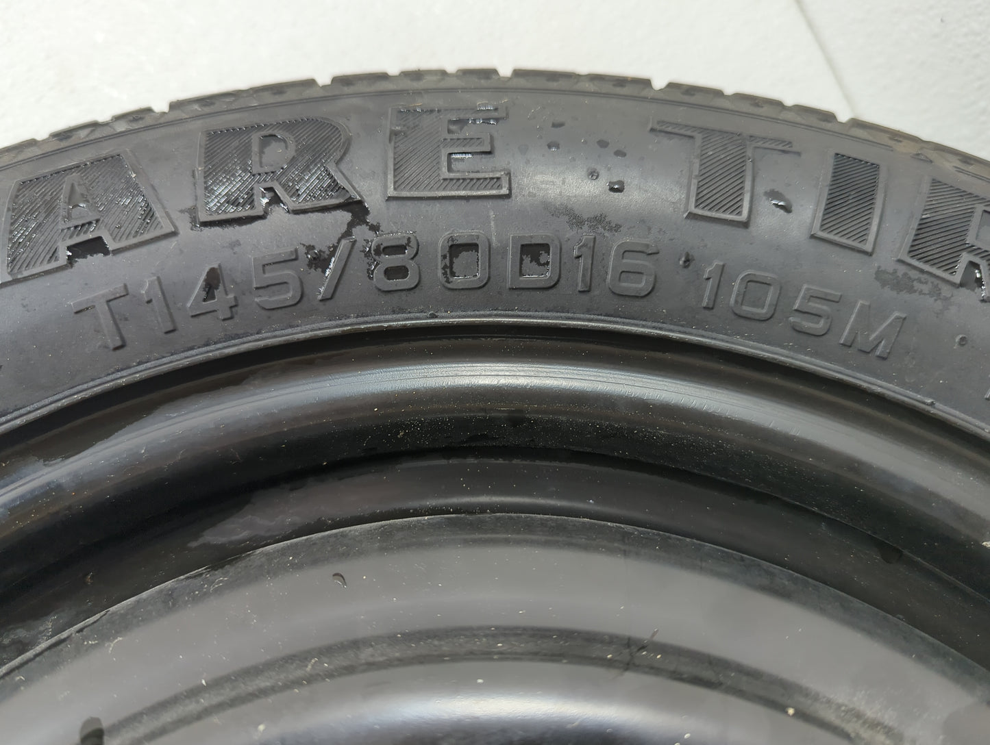 2012 Ford Fusion Spare Donut Tire Wheel Rim Oem 1317704 - Oemusedautoparts1.com