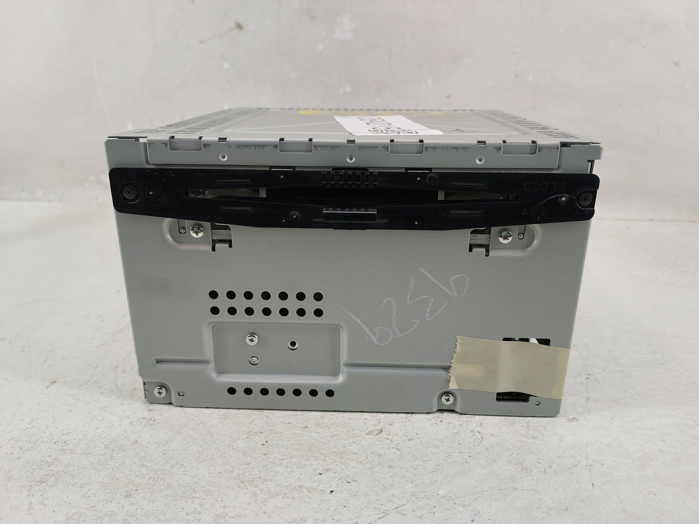 2011-2012 Ford Fusion Radio AM FM Cd Player Receiver Replacement P/N:BE5T-19C157-AA Fits Fits 2011 2012 OEM Used Auto Parts 
