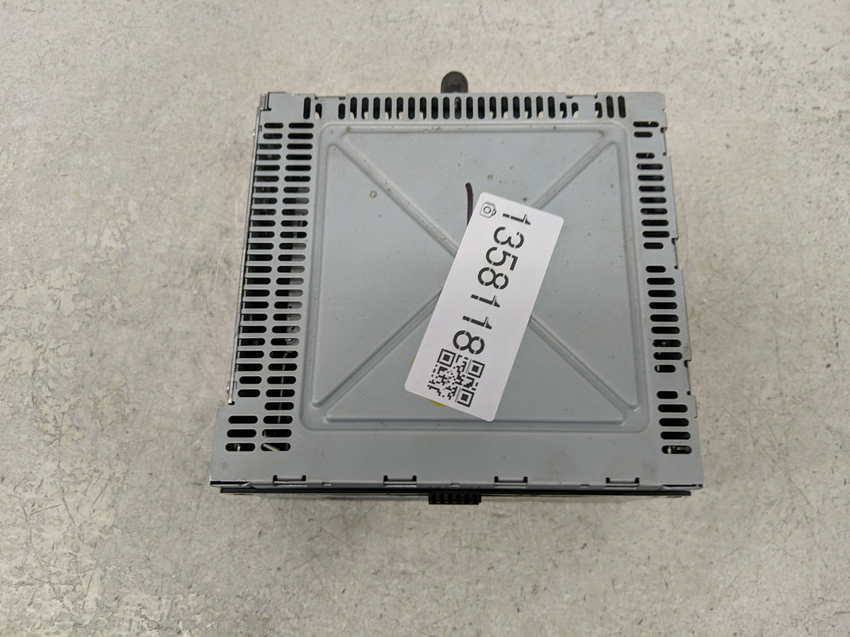 2011-2012 Ford Fusion Radio AM FM Cd Player Receiver Replacement P/N:BE5T-19C157-AB Fits 2011 2012 OEM Used Auto Parts - Oem
