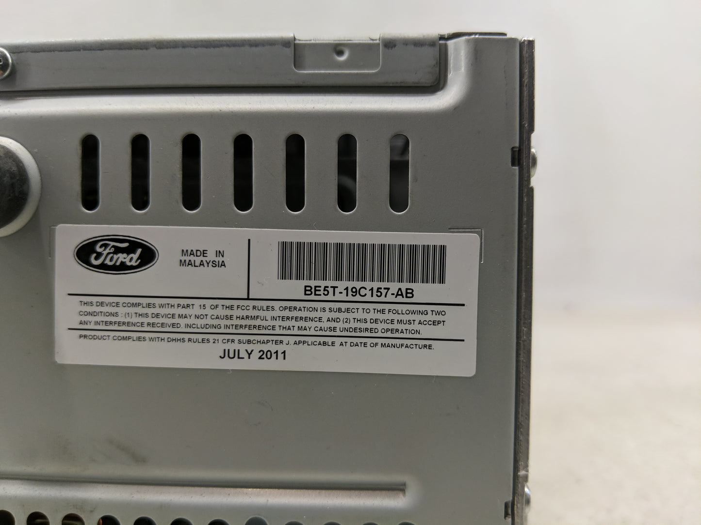 2011-2012 Ford Fusion Radio AM FM Cd Player Receiver Replacement P/N:BE5T-19C157-AB Fits Fits 2011 2012 OEM Used Auto Parts 