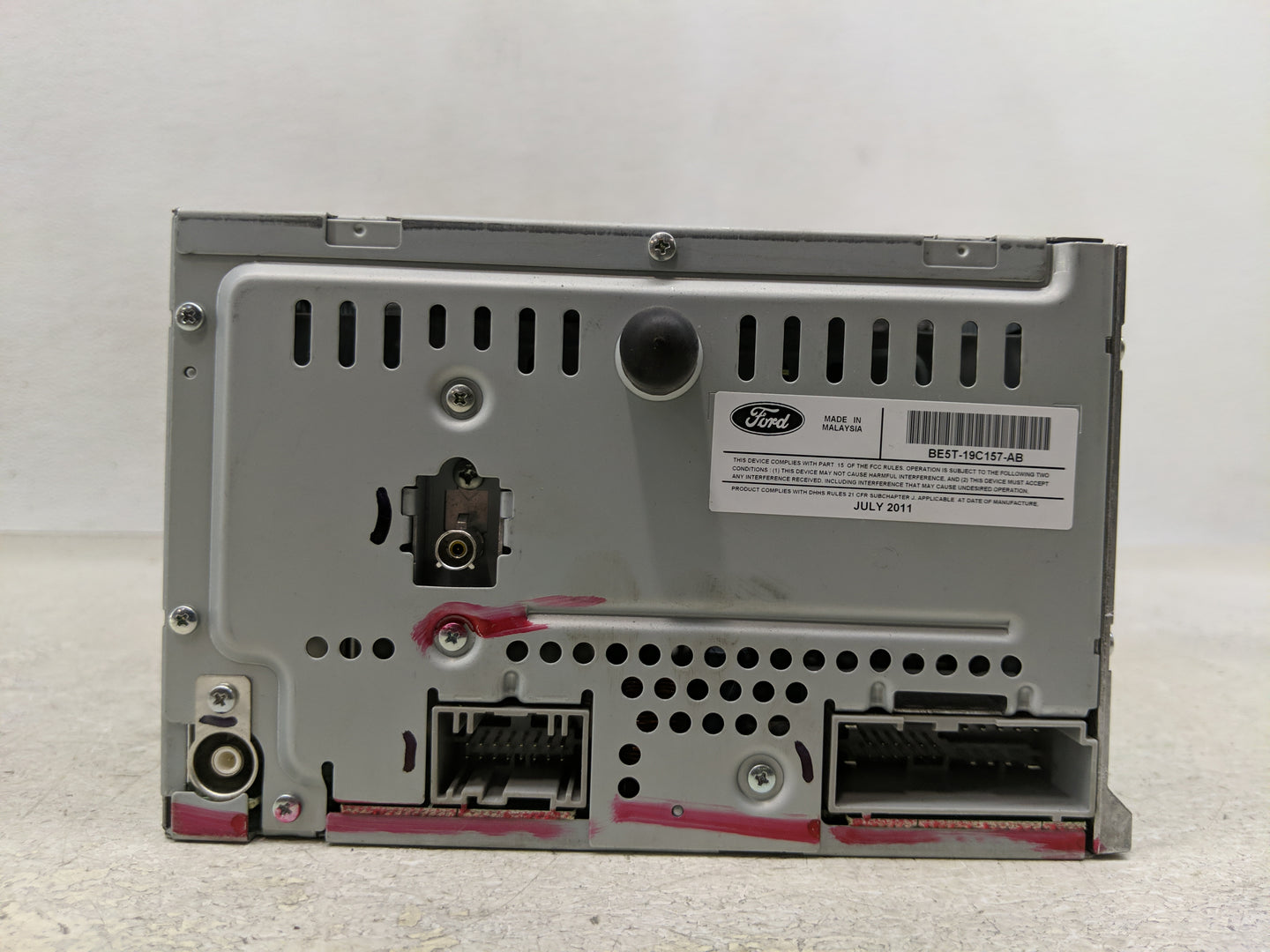 2011-2012 Ford Fusion Radio AM FM Cd Player Receiver Replacement P/N:BE5T-19C157-AB Fits Fits 2011 2012 OEM Used Auto Parts 