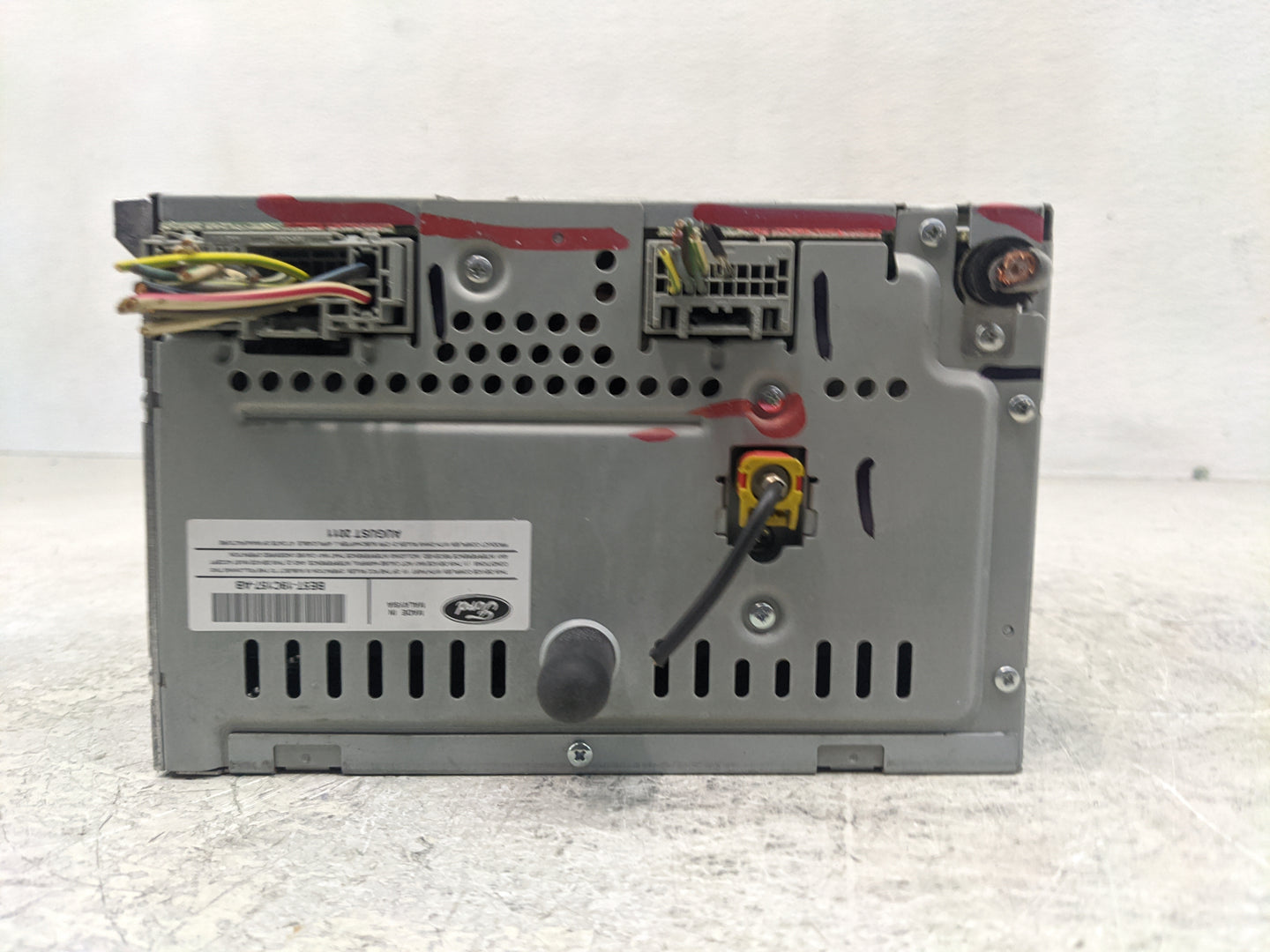 2011-2012 Ford Fusion Radio AM FM Cd Player Receiver Replacement P/N:BE5T-19C107-BA Fits Fits 2011 2012 OEM Used Auto Parts 