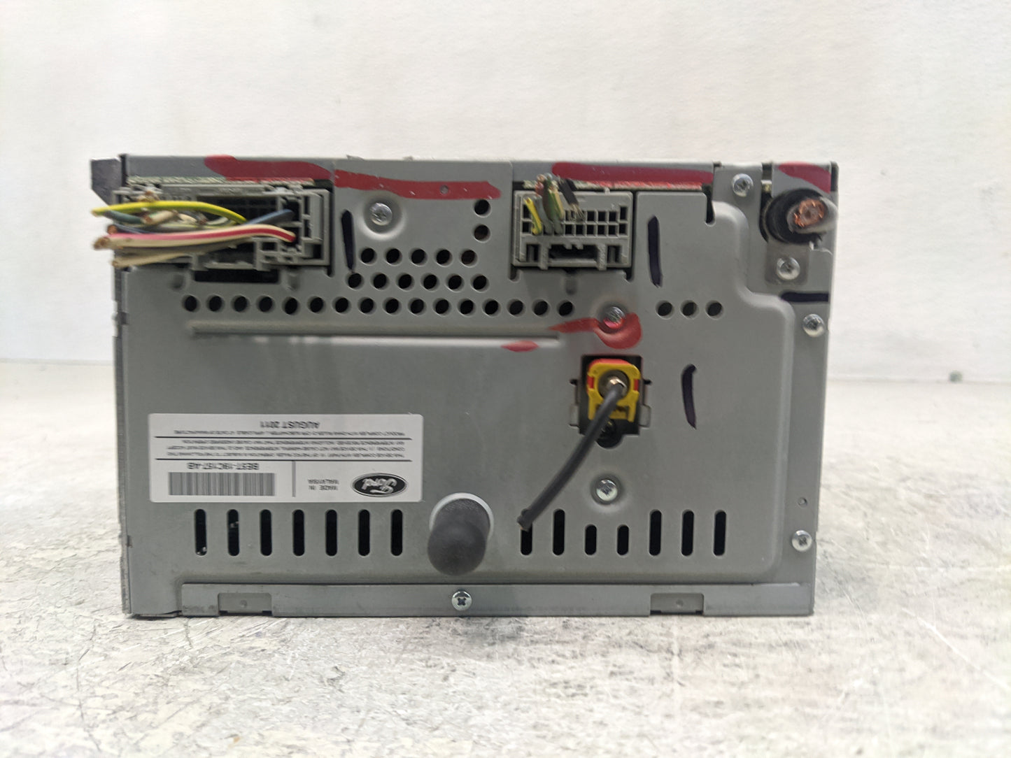 2011-2012 Ford Fusion Radio AM FM Cd Player Receiver Replacement P/N:BE5T-19C107-BA Fits Fits 2011 2012 OEM Used Auto Parts 