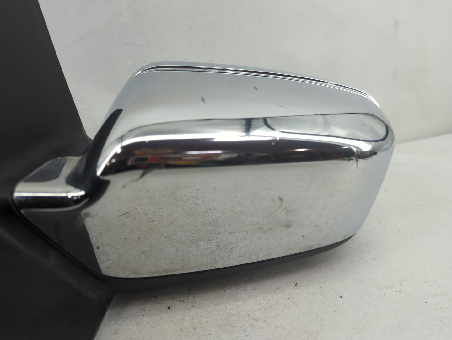 2010-2012 Ford Fusion Driver Side View Mirror - Left Door Mirror OEM Used - Oemusedautoparts1.com