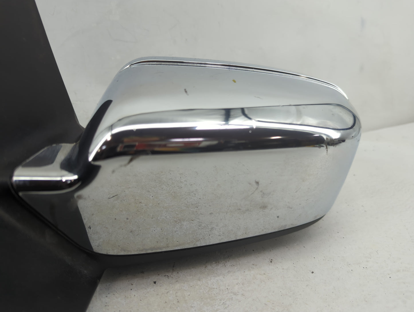 2010-2012 Ford Fusion Driver Side View Mirror - Left Door Mirror OEM Used - Oemusedautoparts1.com
