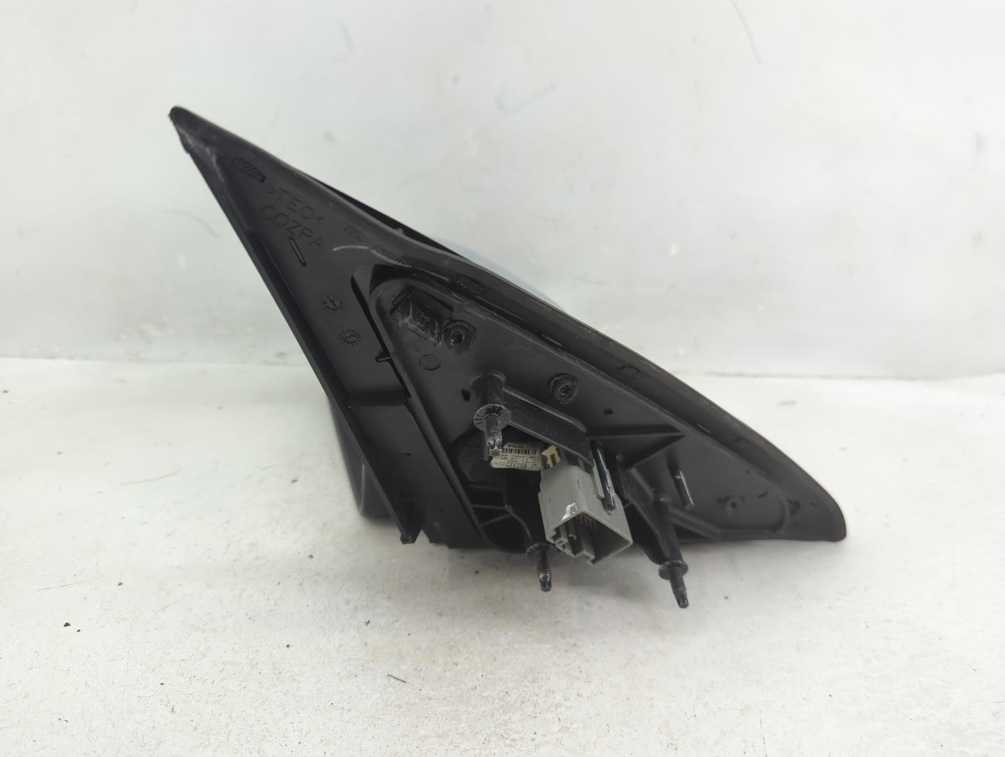 2010-2012 Ford Fusion Driver Side View Mirror - Left Door Mirror OEM Used - Oemusedautoparts1.com