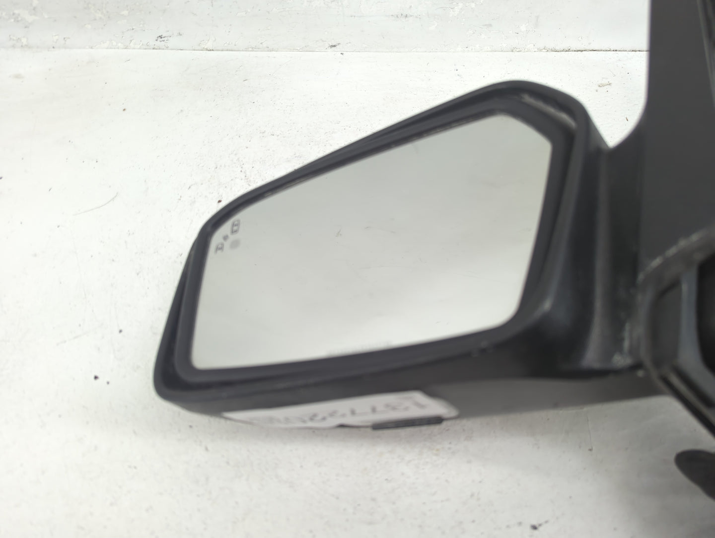 2010-2012 Ford Fusion Driver Side View Mirror - Left Door Mirror OEM Used - Oemusedautoparts1.com