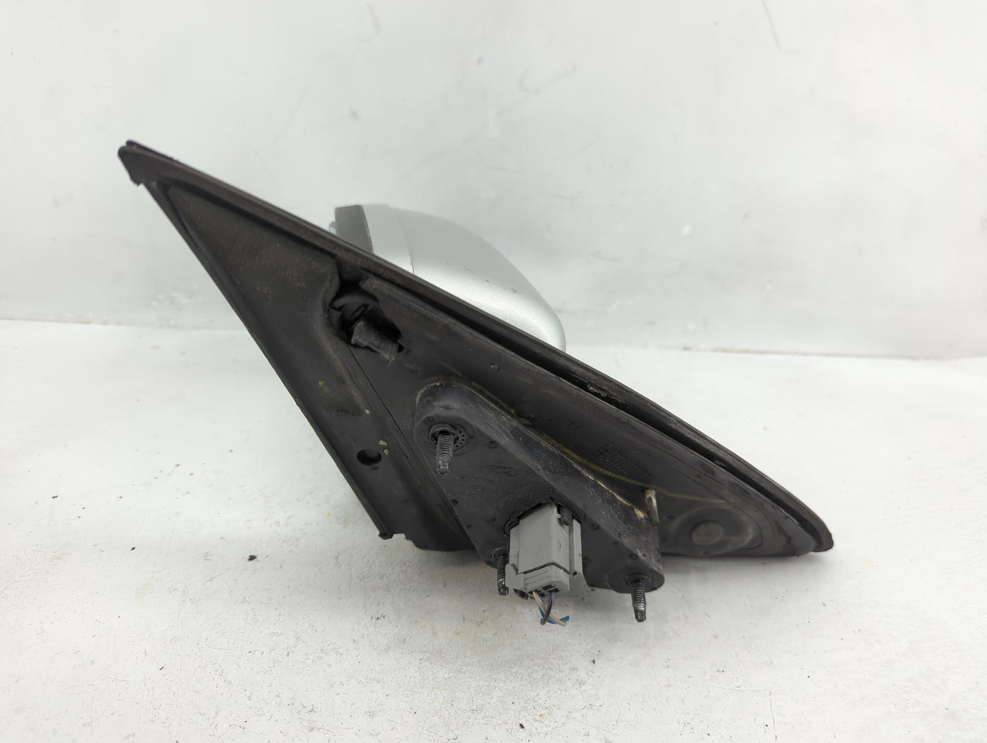 2011-2012 Ford Fusion Driver Side View Mirror - Left Door Mirror OEM Used - Oemusedautoparts1.com