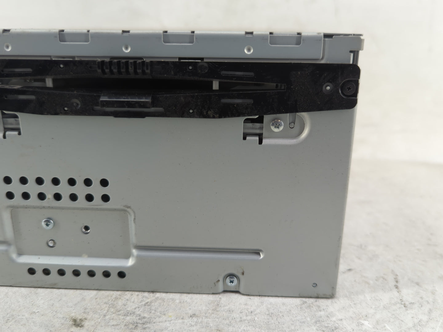 2011-2012 Ford Fusion Radio AM FM Cd Player Receiver Replacement P/N:BE5T-18D822-AB Fits Fits 2011 2012 OEM Used Auto Parts 