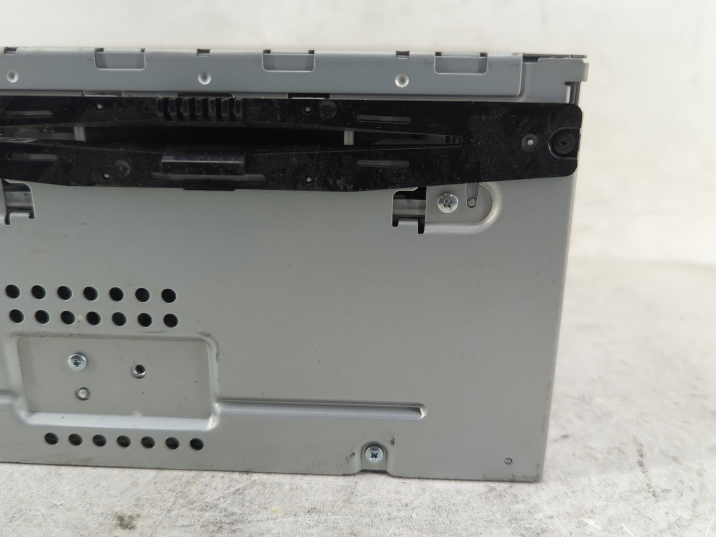 2011-2012 Ford Fusion Radio AM FM Cd Player Receiver Replacement P/N:BE5T-18D822-AB Fits Fits 2011 2012 OEM Used Auto Parts 