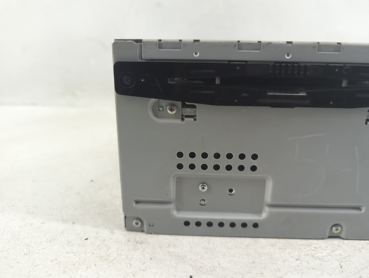 2010-2012 Ford Fusion Radio AM FM Cd Player Receiver Replacement P/N:BE5T-19C157-AB Fits Fits 2010 2011 2012 OEM Used Auto P