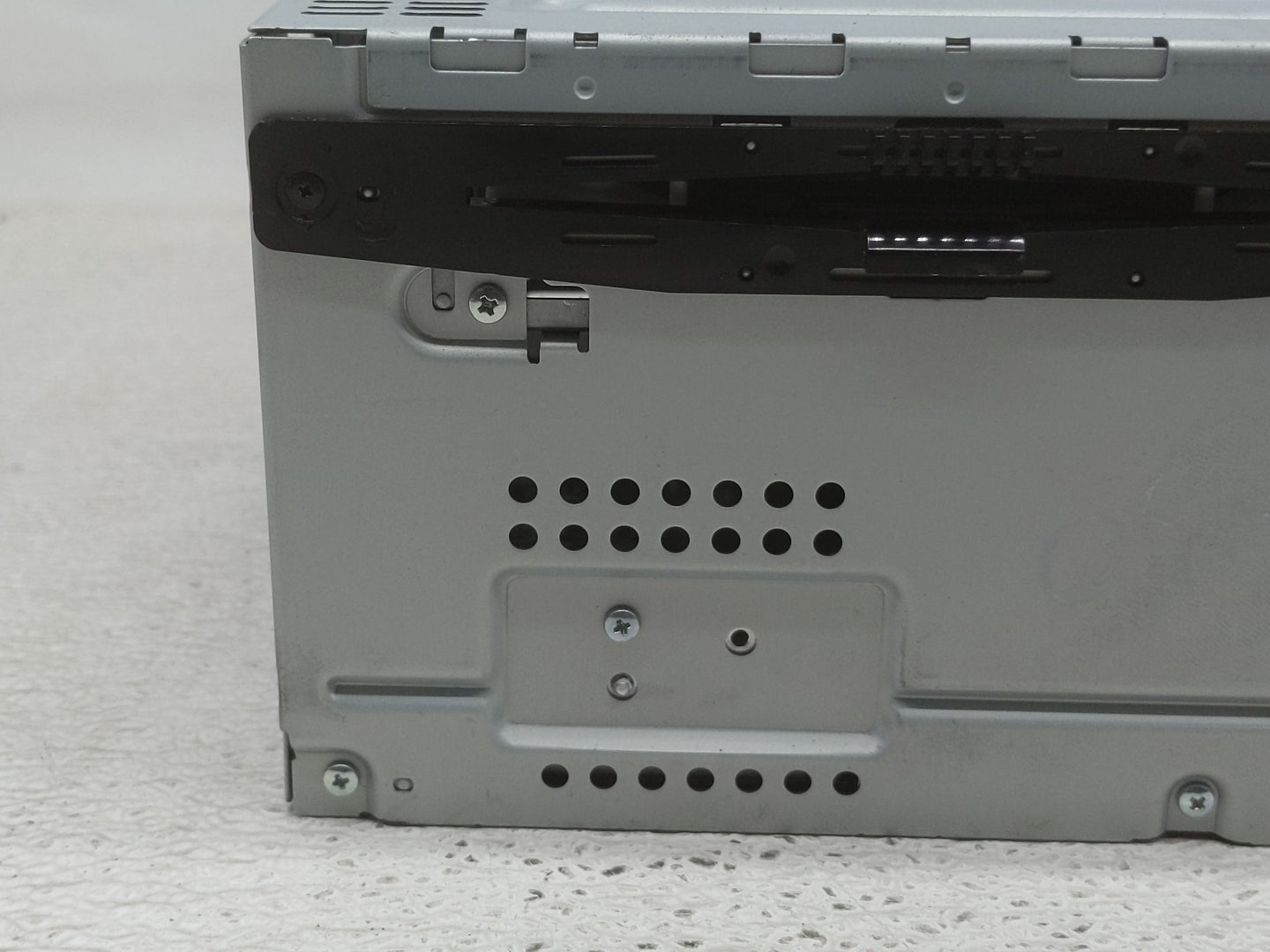 2010-2012 Ford Fusion Radio AM FM Cd Player Receiver Replacement P/N:BE5T-19C157-AB Fits Fits 2010 2011 2012 OEM Used Auto P